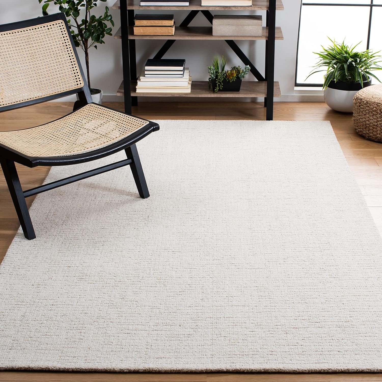 SAFAVIEH Abstract Collection Area Rug - Handmade Wool 5ft x 8ft