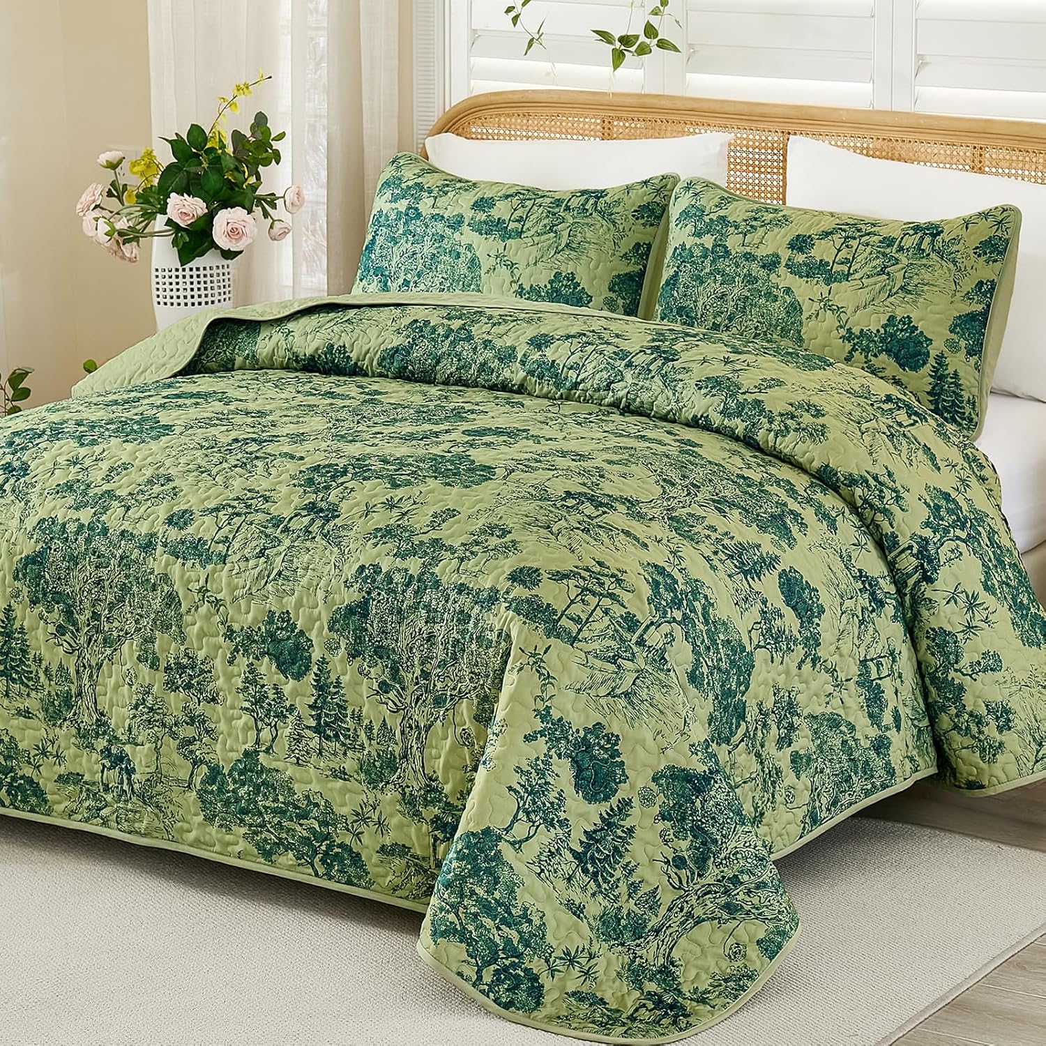 WONGS BEDDING King Size Quilt Set with Botanical Floral Design