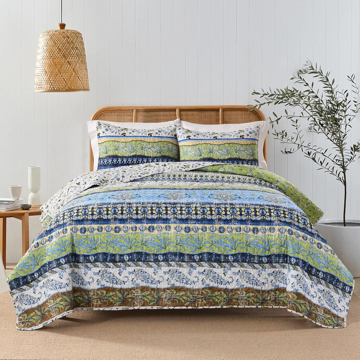 Boho Style Twin Size Quilt Set for All Season Comfort