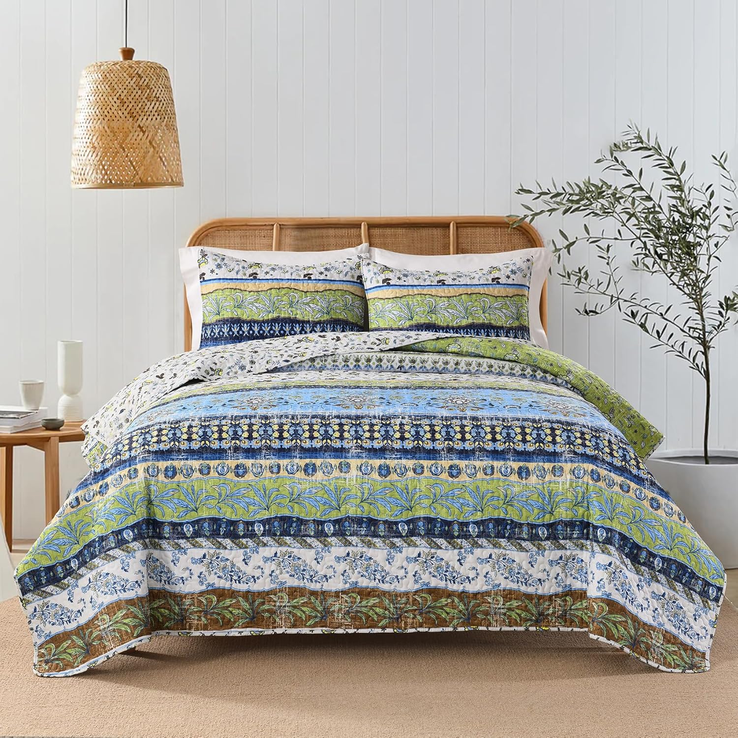 Boho Style Twin Size Quilt Set for All Season Comfort