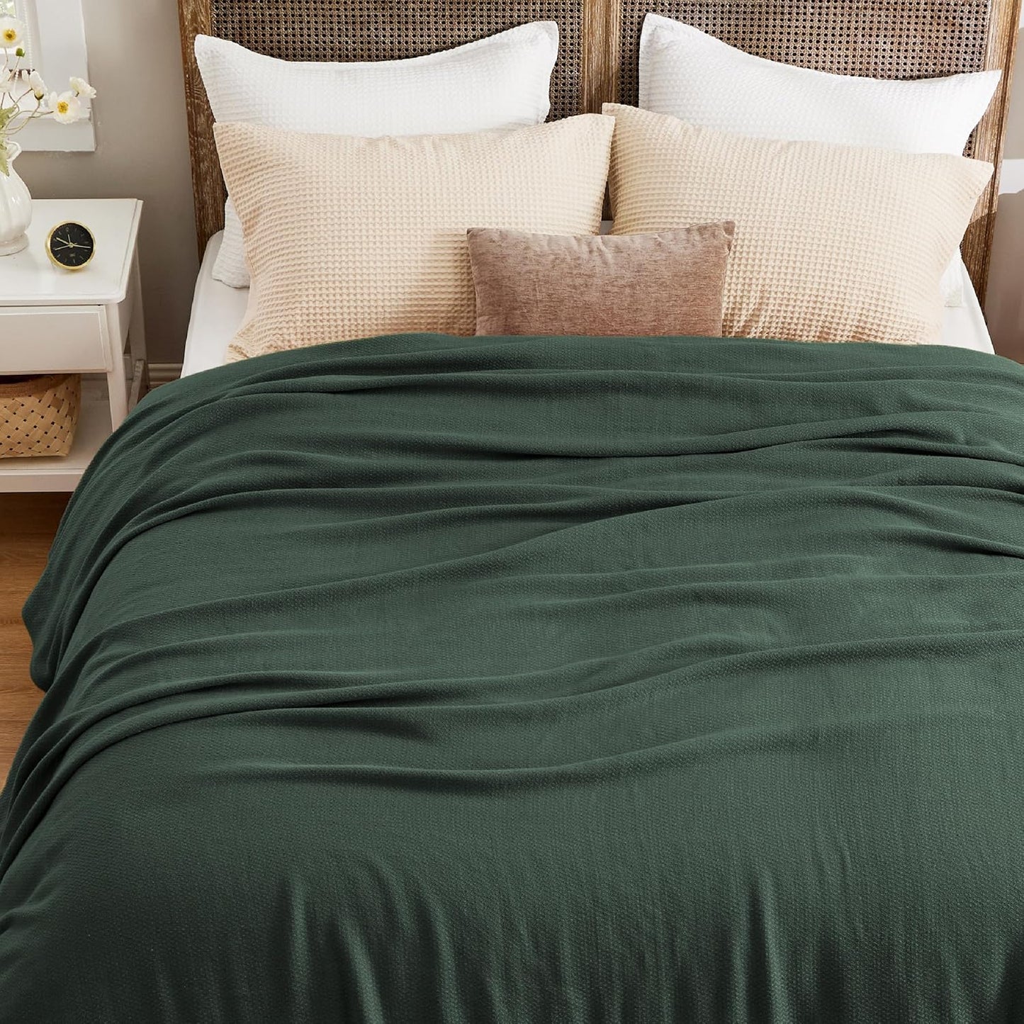 Bedsure 100% Cotton Large Blanket for Cozy Holiday Comfort