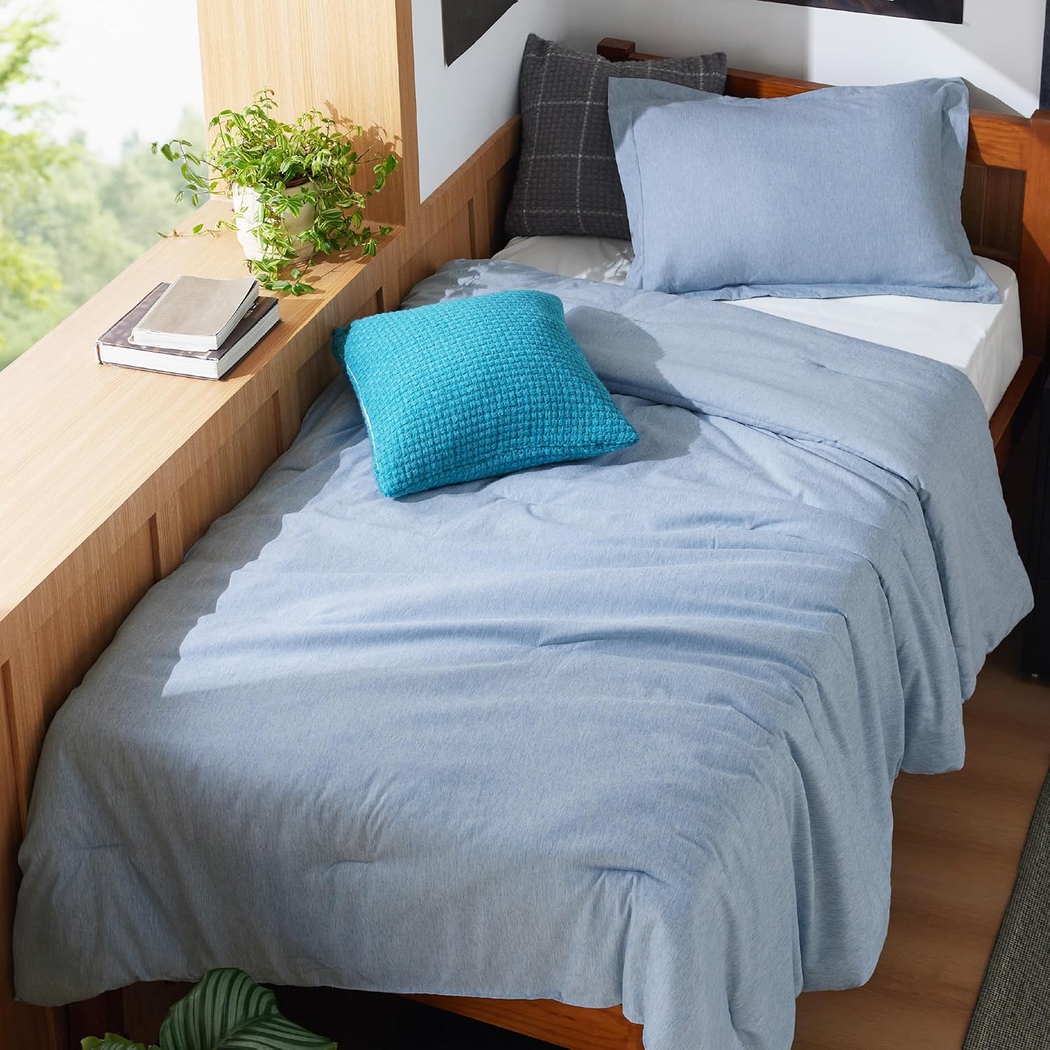 Bedsure Twin/Twin XL Comforter Set - Light Blue Soft Bedding