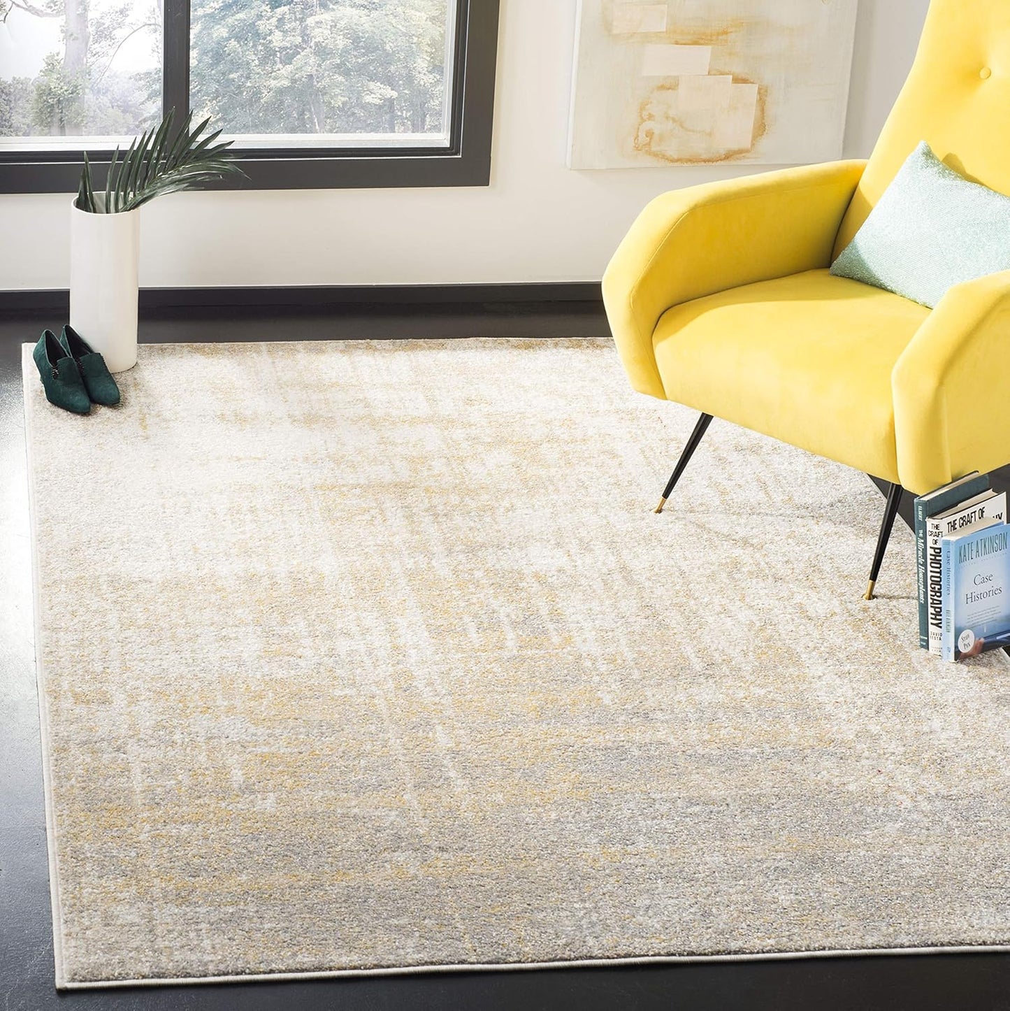 SAFAVIEH Adirondack Collection Area Rug - Modern Abstract Design