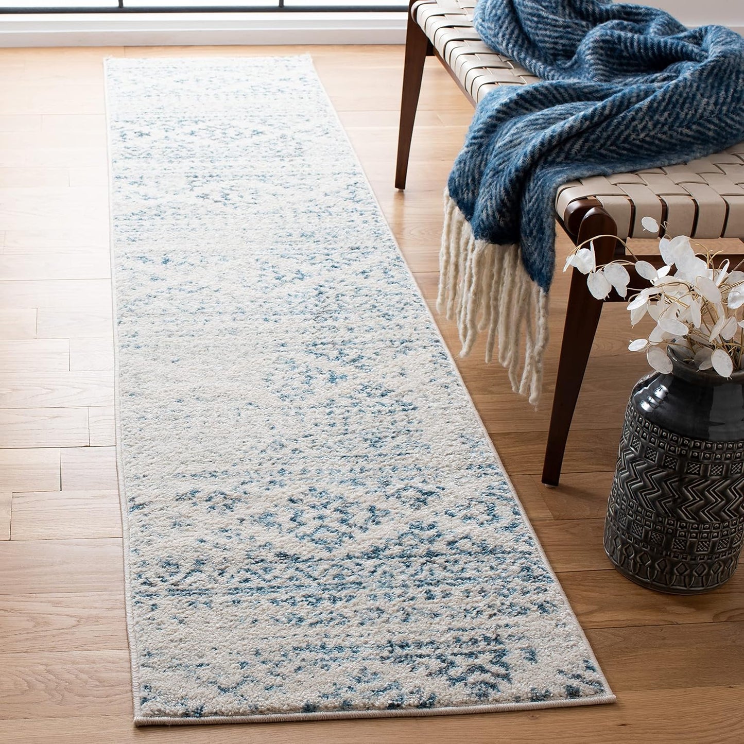 SAFAVIEH Tulum Collection Runner Rug - Stylish and Durable
