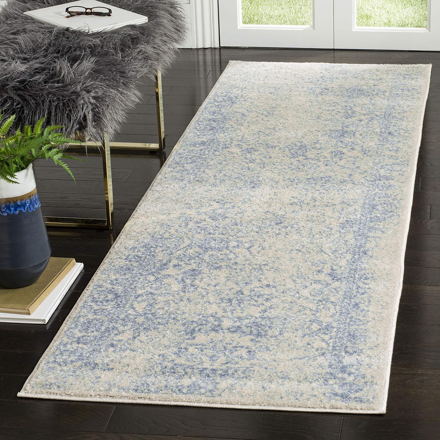 SAFAVIEH Adirondack Collection Runner Rug - Stylish & Durable