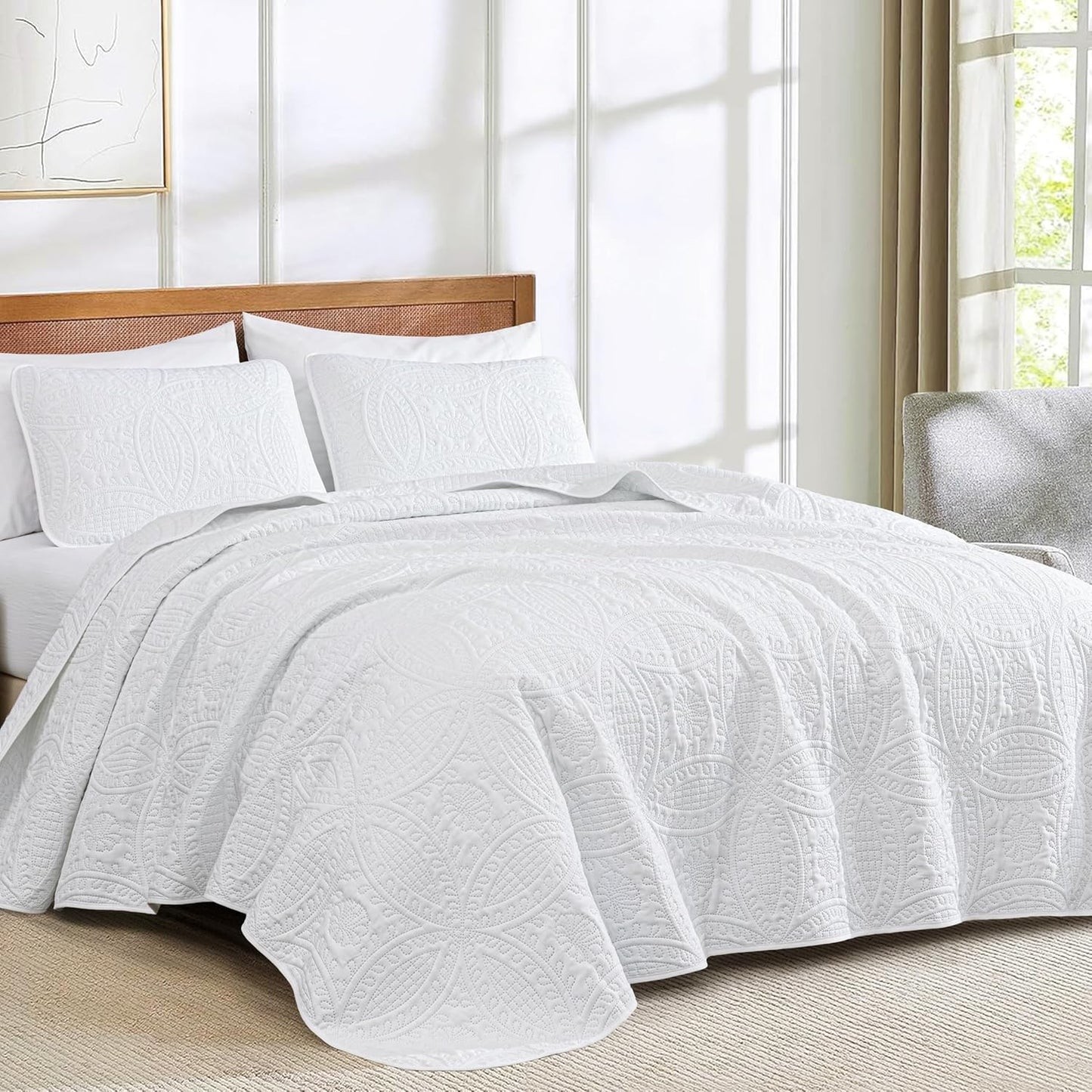 Oversized Bedspread Coverlet Set for Queen Size Beds - White
