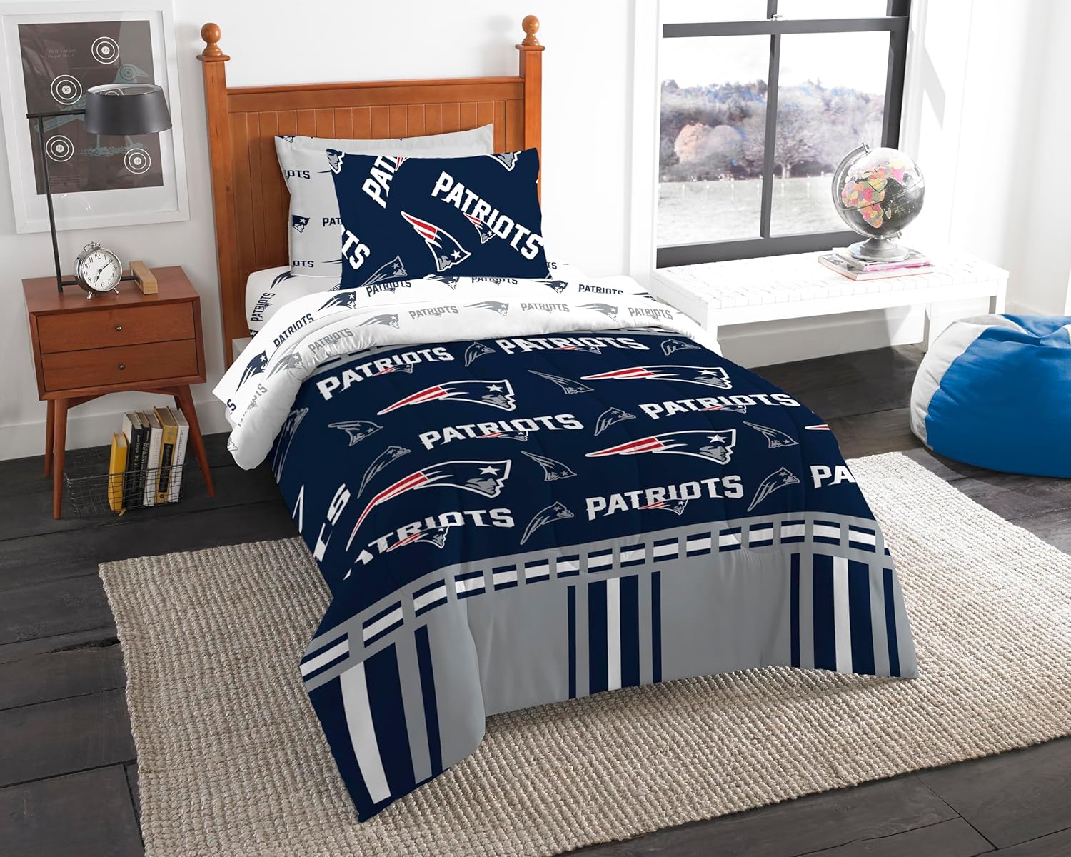 NFL Unisex-Adult Bed in a Bag Set for True Fans Comfort