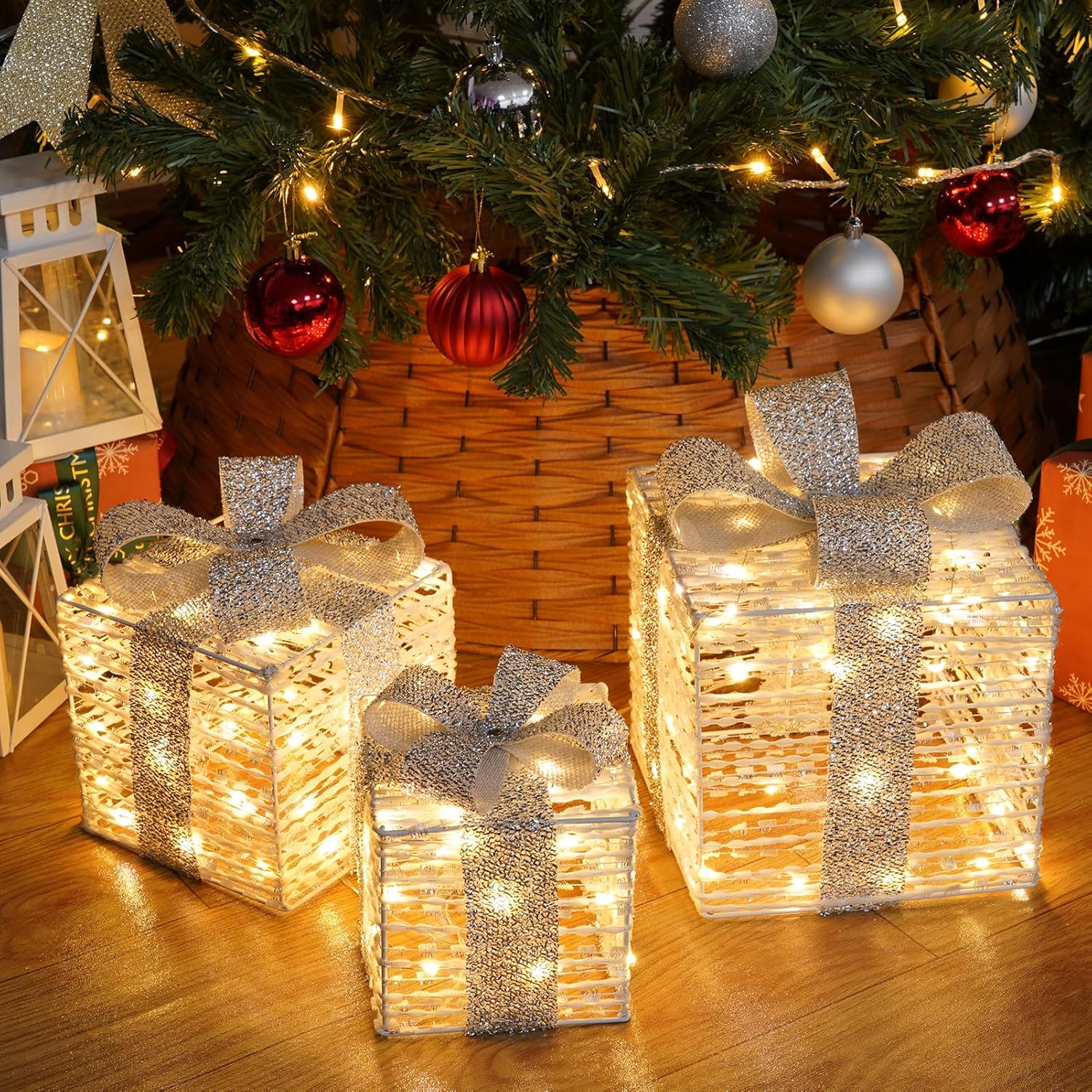 Set of 3 Lighted Gift Boxes for Christmas and Holiday Decor