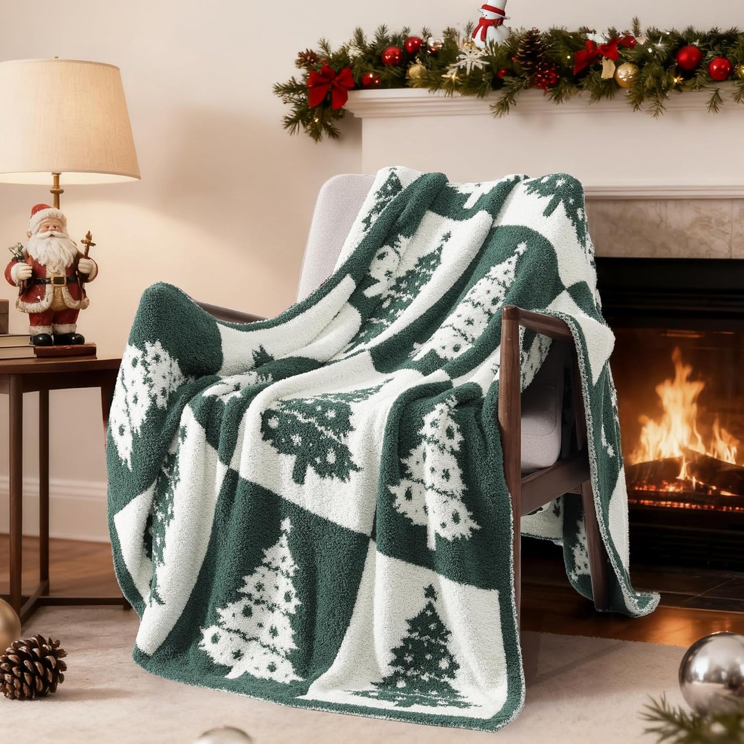 Cozy Checkered Throw Blanket for Christmas Tree Pattern Lovers