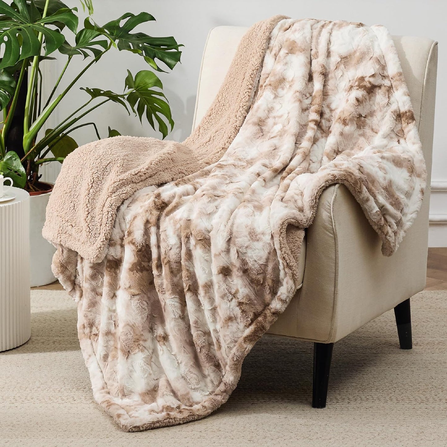 Bedsure GentleSoft Sherpa Fluffy Blanket for Cozy Warmth