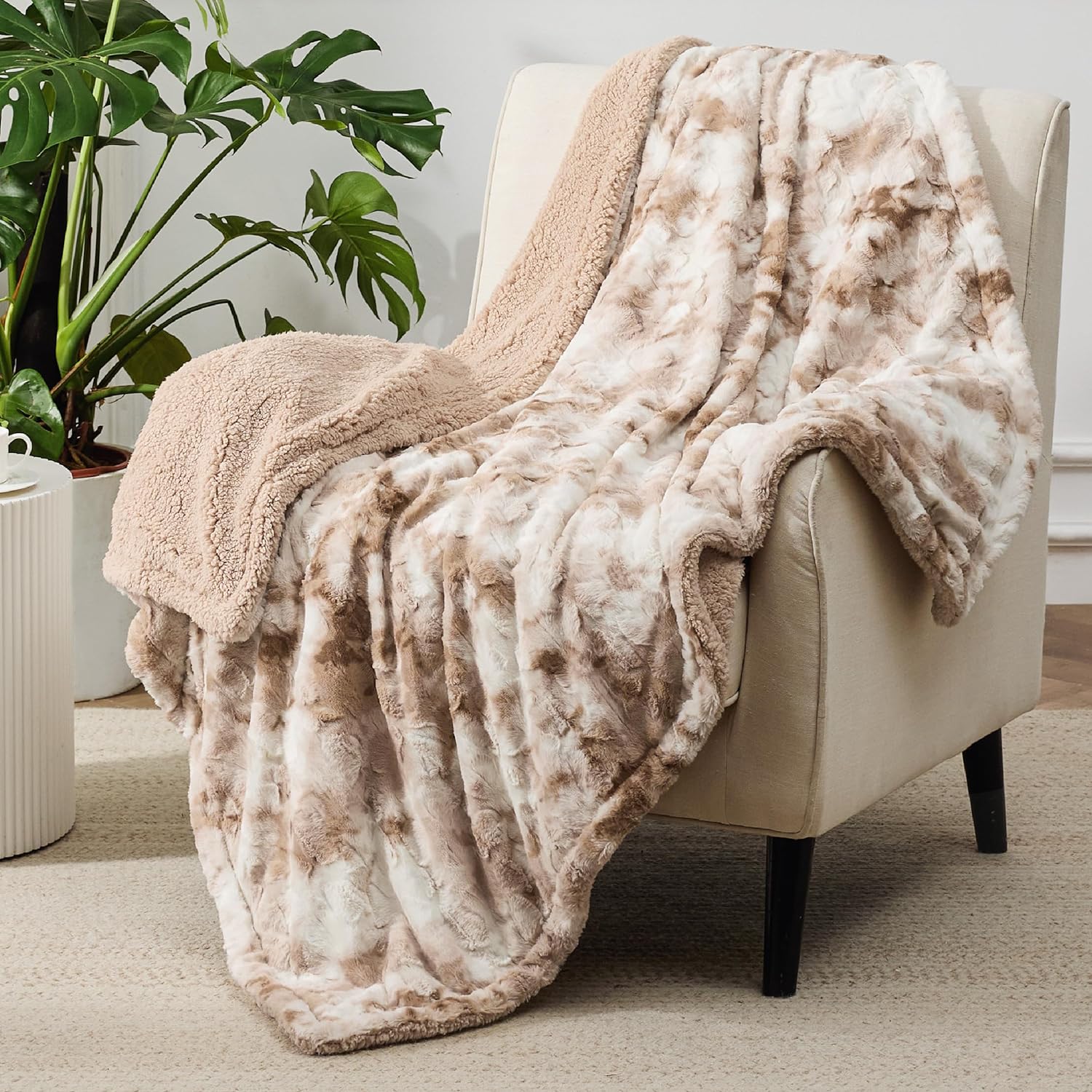 Bedsure GentleSoft Sherpa Fluffy Blanket for Cozy Warmth
