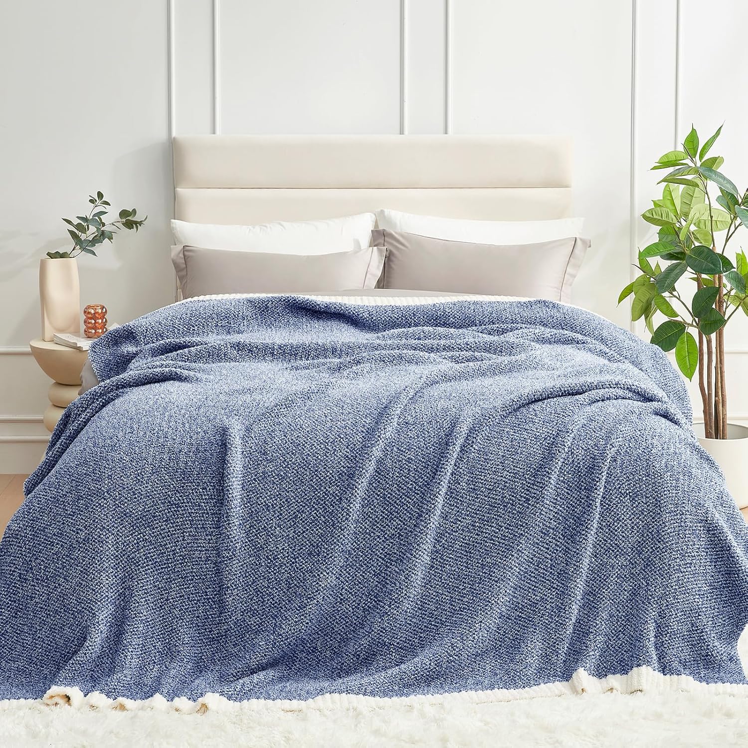 Snuggle Sac Queen Size Bedding Blankets for Cozy Comfort