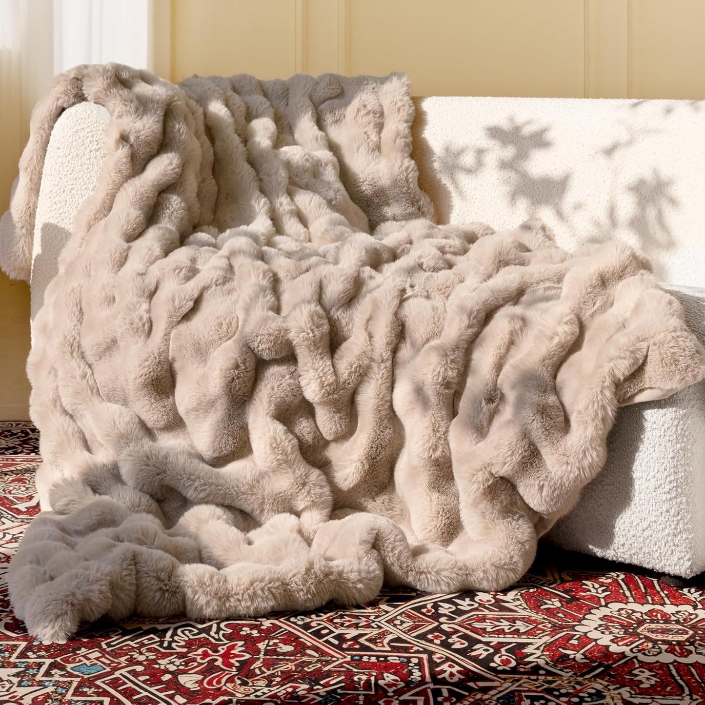 Ultra Soft Cozy Faux Fur Throw Blanket for Couch and Sofa