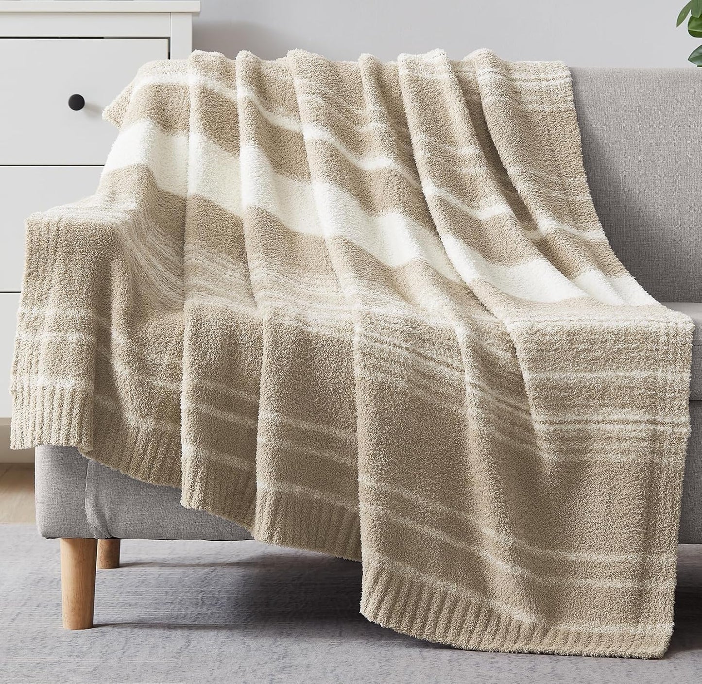 Cozy Khaki Throw Blanket for Couch, Bed, Travel - Soft & Warm