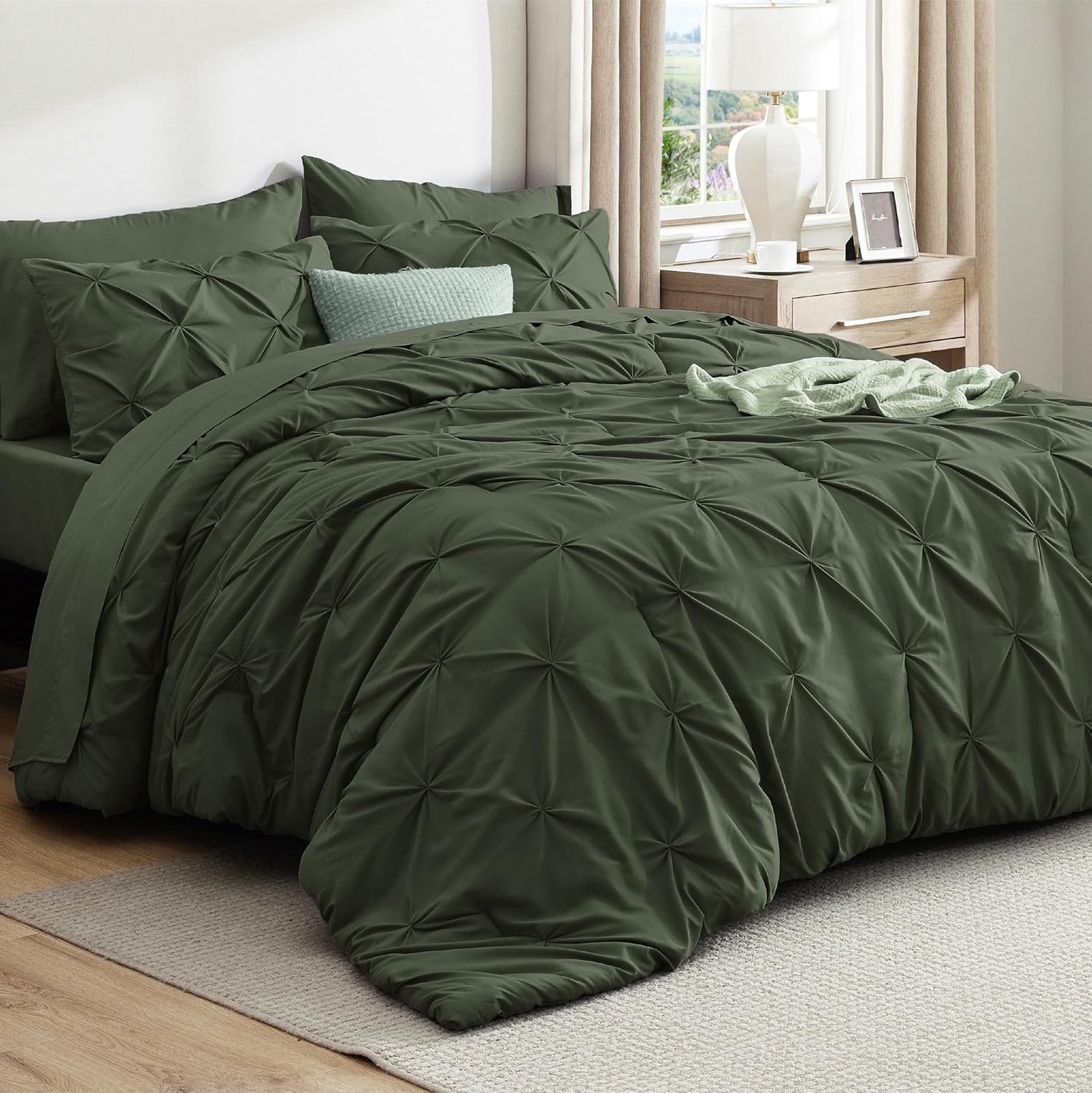 Bedsure Full Comforter Set Olive Green for Cozy Elegance