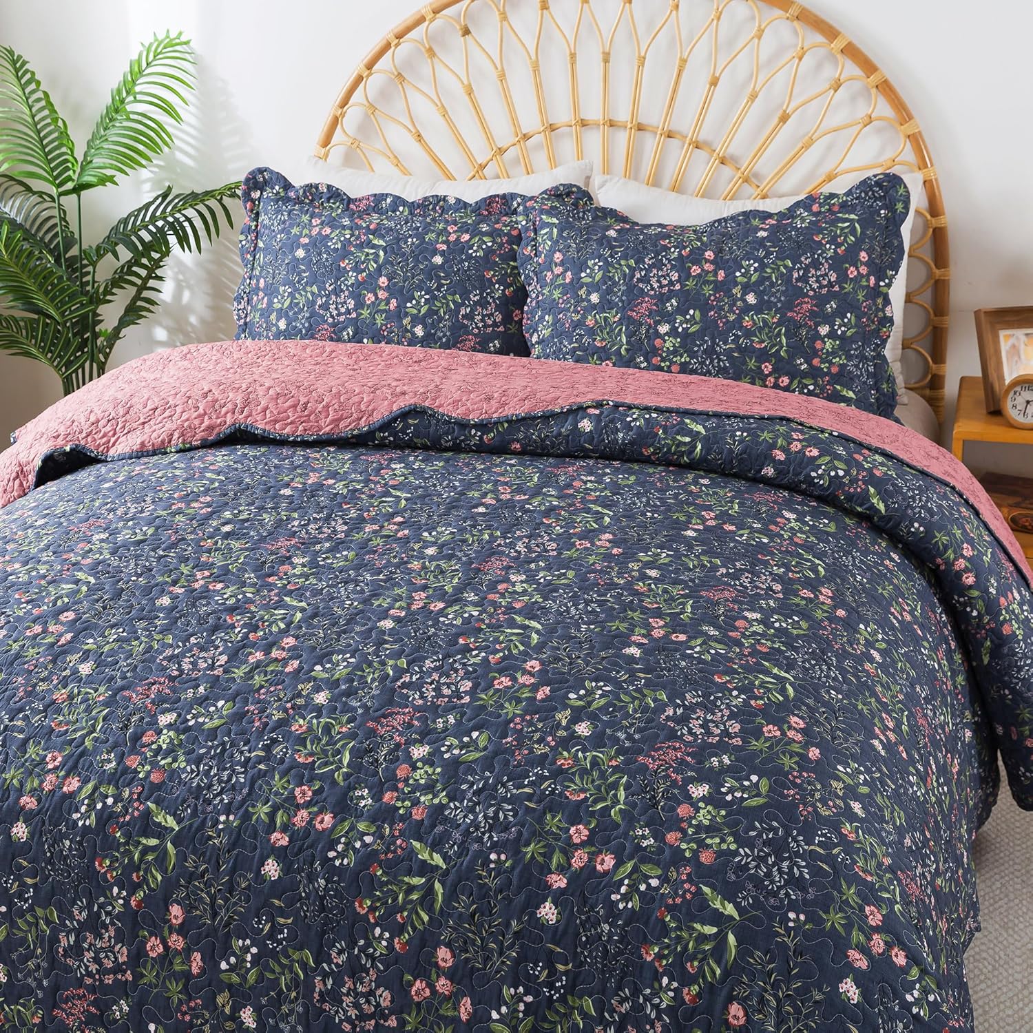 HoneiLife Queen Quilt Bedding Set - Floral 3-Piece Bedspread