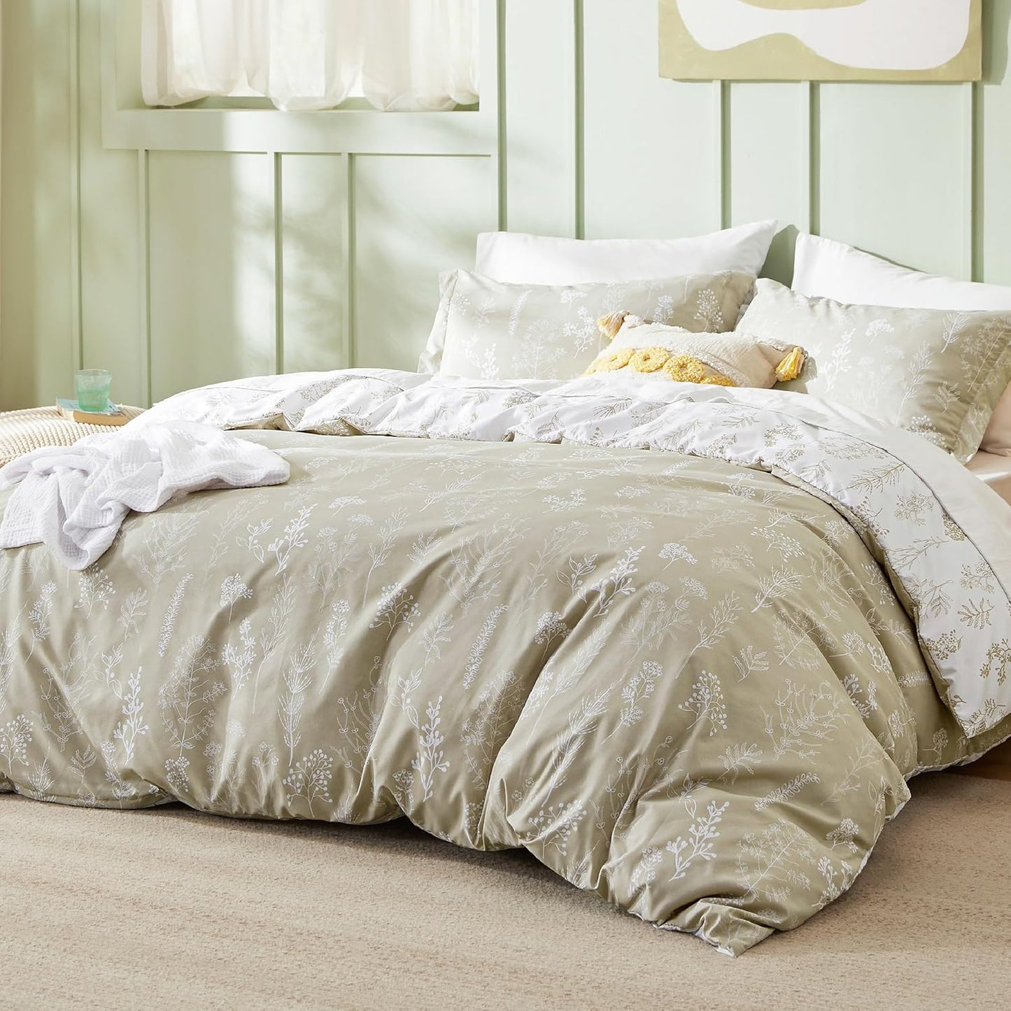 Bedsure King Comforter Set with Floral Design for Cozy Bedrooms