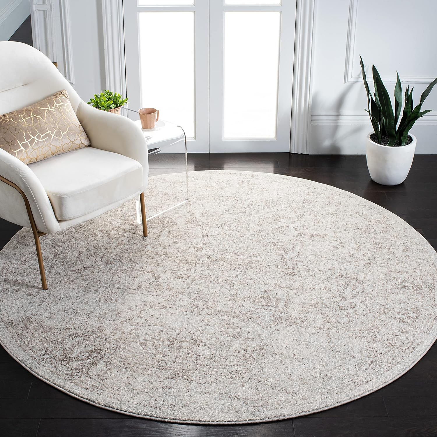 SAFAVIEH Evoke Collection Area Rug - Stylish & Durable Design