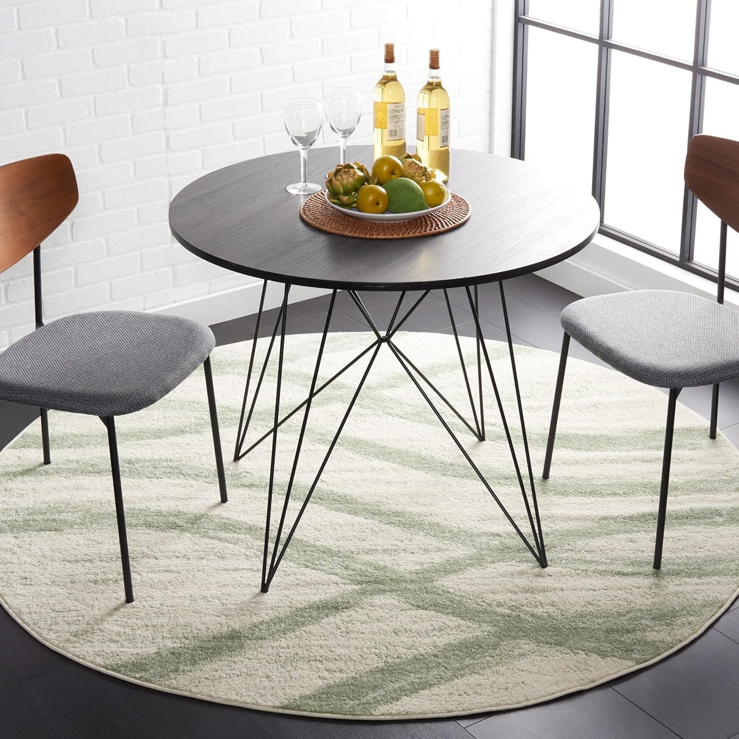 SAFAVIEH Adirondack Collection Area Rug - 6ft Round, Ivory & Sage