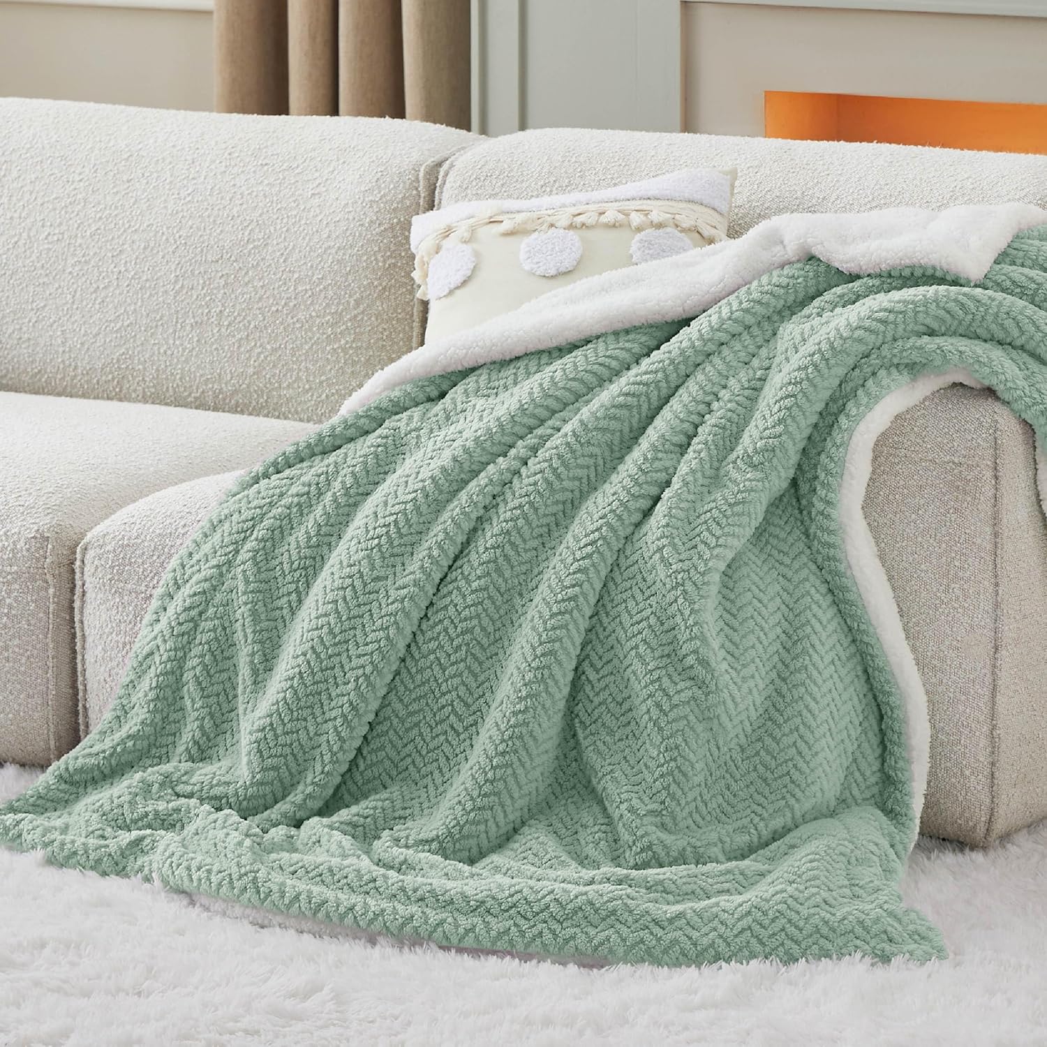 Cozy Herringbone Pattern Twin Size Blanket for Winter Warmth