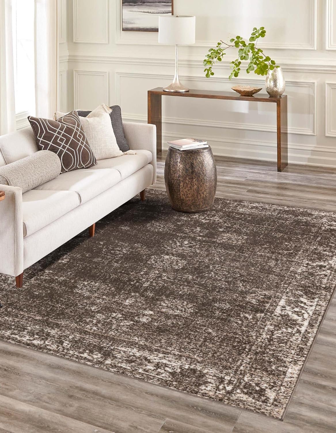 Unique Loom Sofia Collection Area Rug & Pad Bundle for Comfort