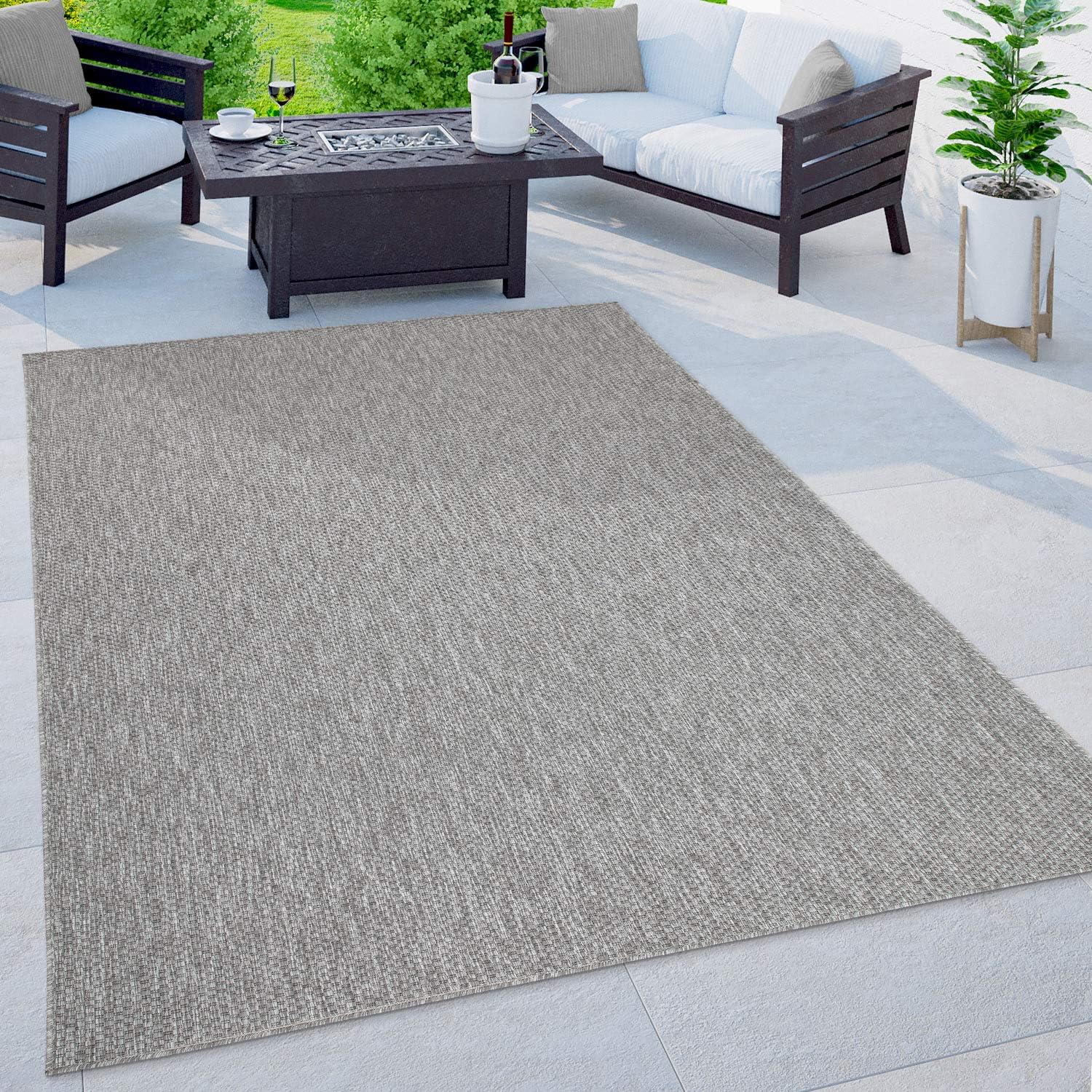 Solid Outdoor Rug for Patio or Balcony Weatherproof Mottled Grey