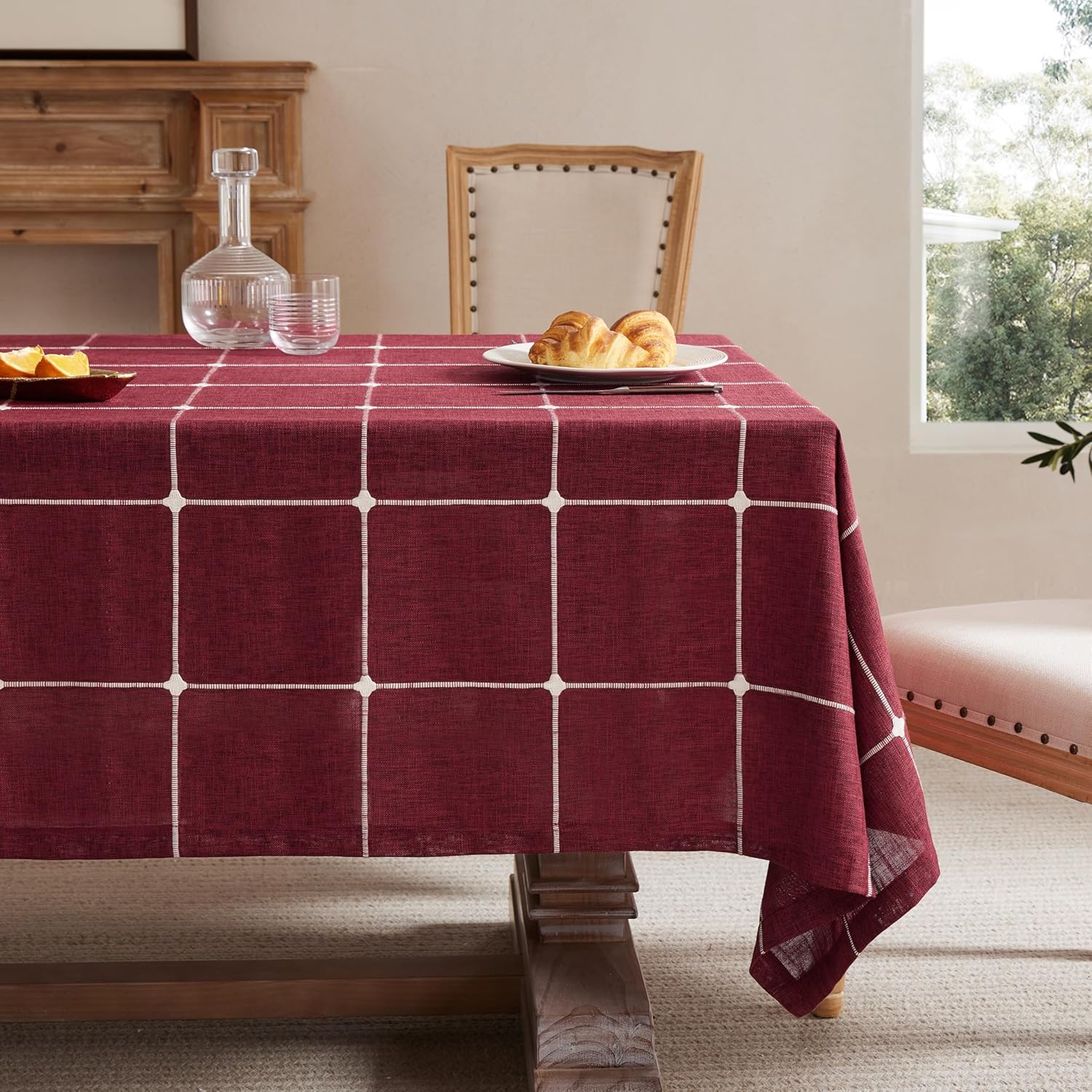 ZeeMart Grid Embroidered Hemmed Tablecloths for Elegant Dining