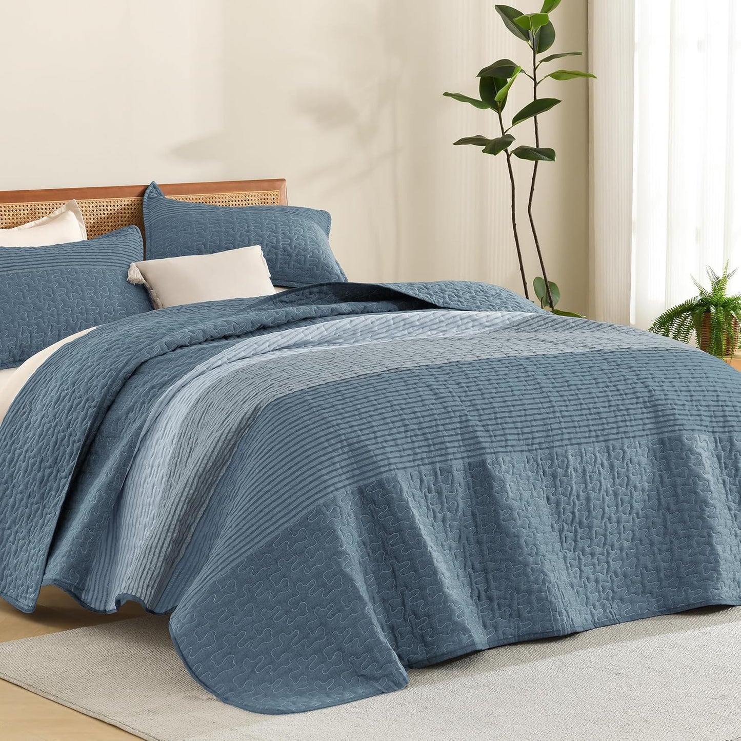 Litanika Oversized Queen Quilt Set Blue Linen for All Seasons