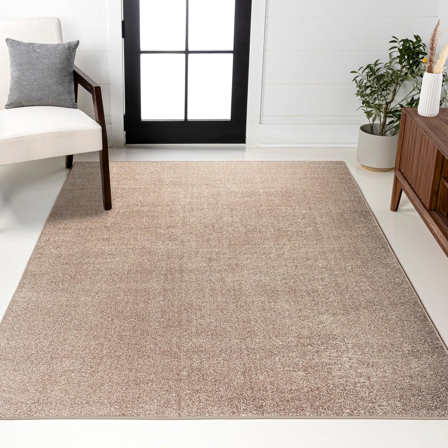 JONATHAN Y Haze Solid Low-Pile Beige Indoor Area Rug 8x10