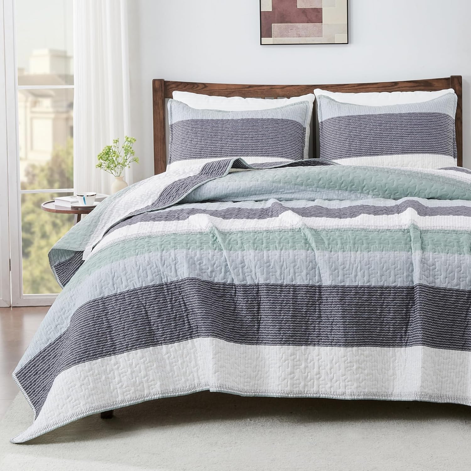 Andency Queen Quilt Bedding Set in Sage Green for All Seasons