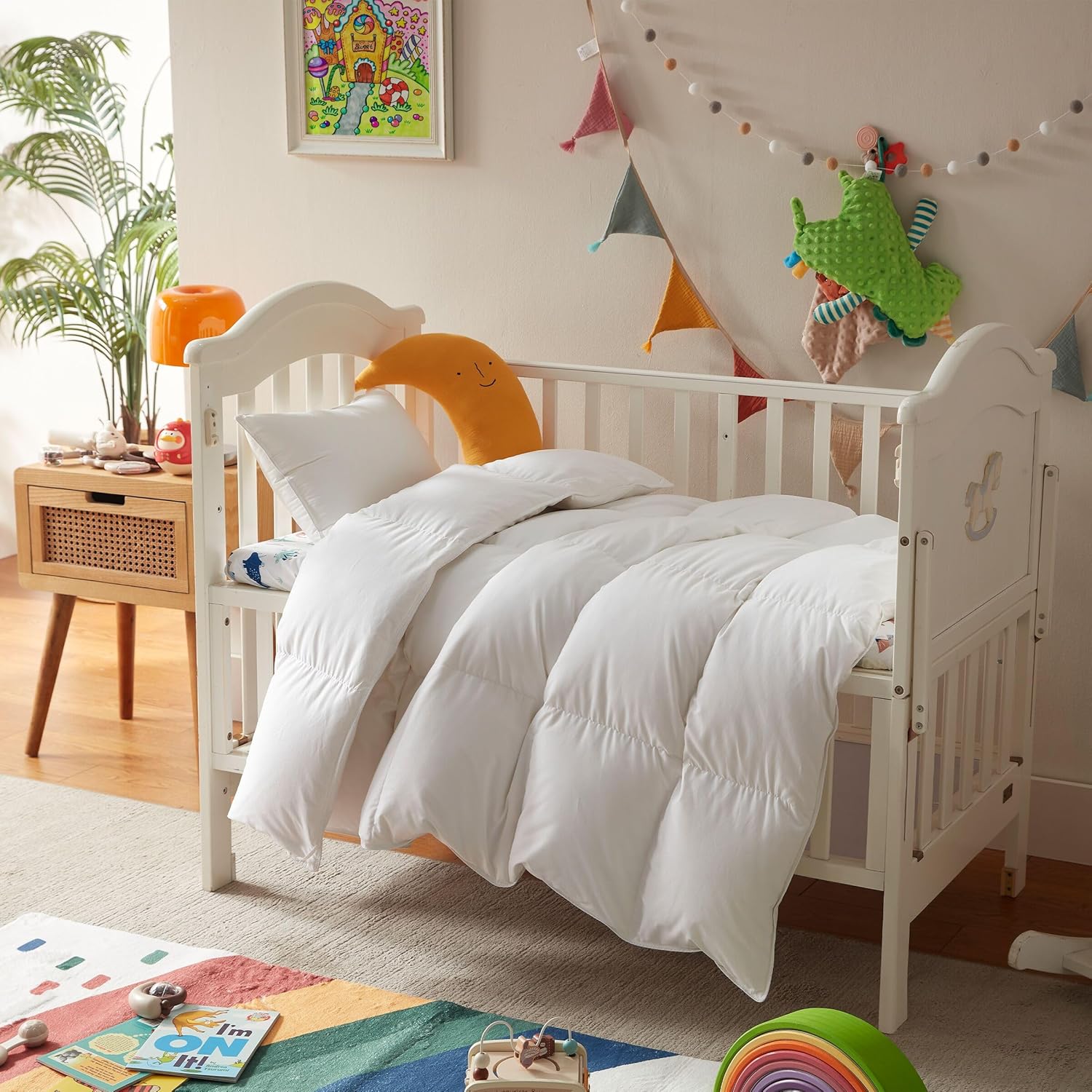Three Geese Lightweight Toddler Comforter for All Seasons