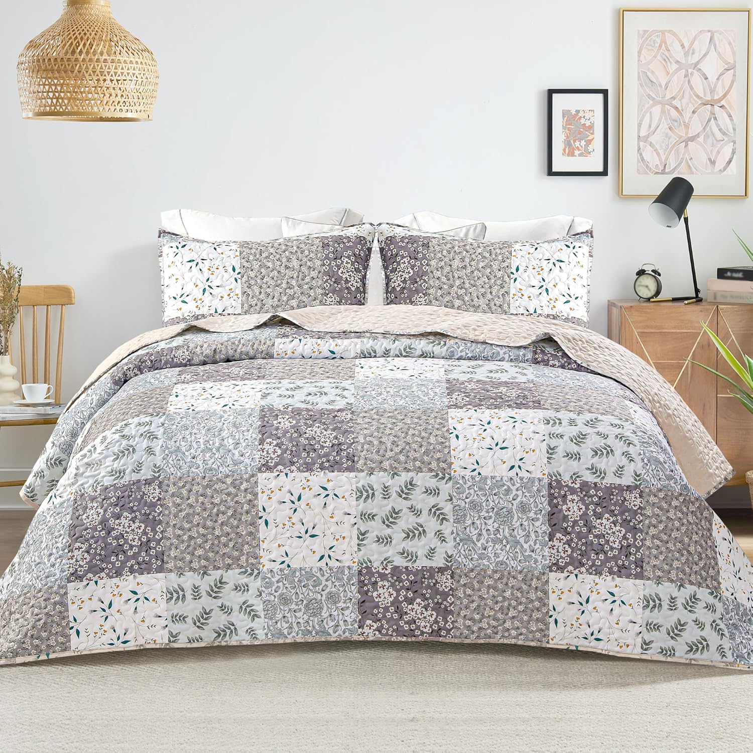 Whale Flotilla King Size Reversible Patchwork Quilt Set