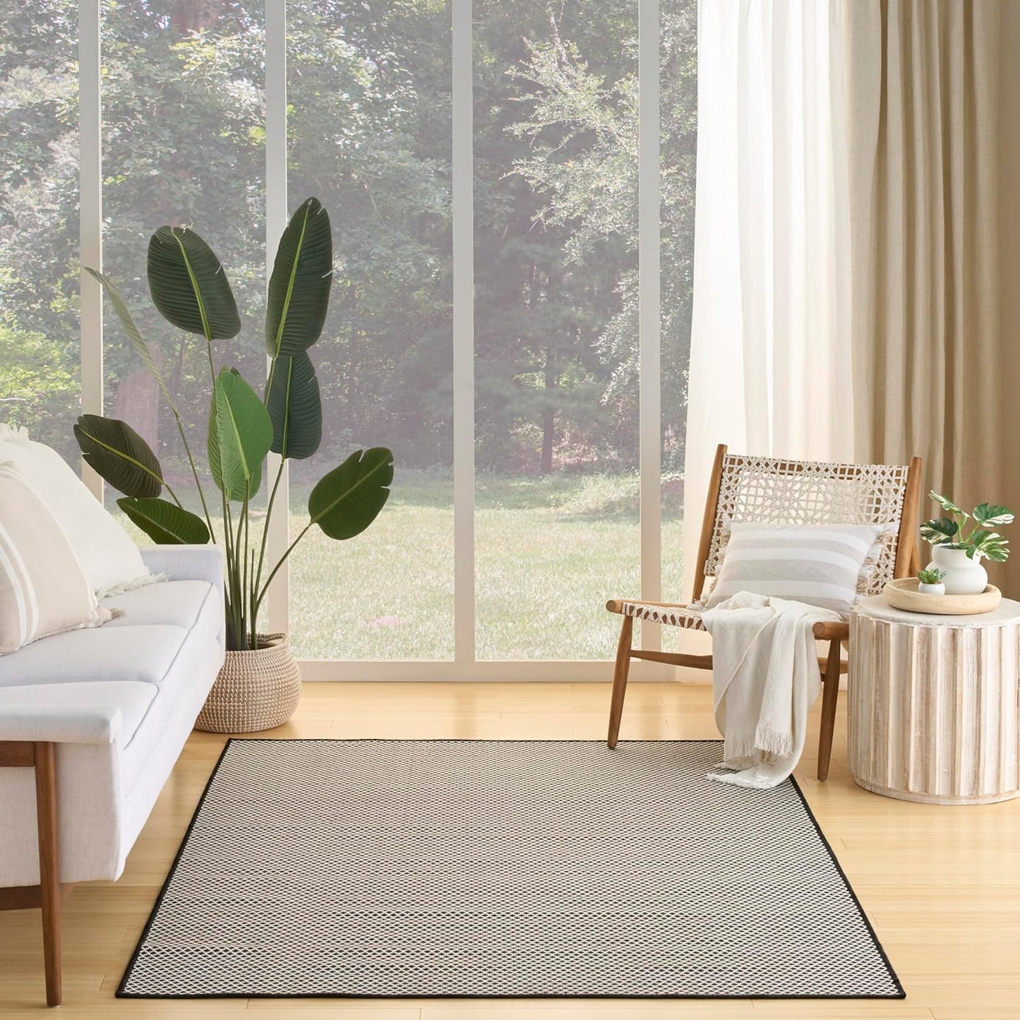Nourison Home Courtyard Black White 4ft x 6ft Area Rug Review