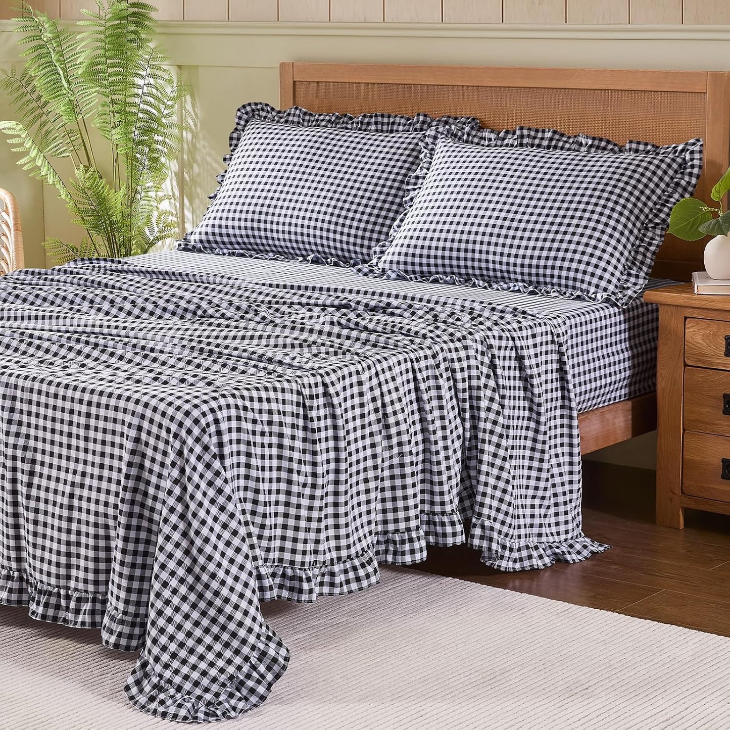 Gingham Twin Sheet Set with Ruffle Design for Cozy Bedrooms