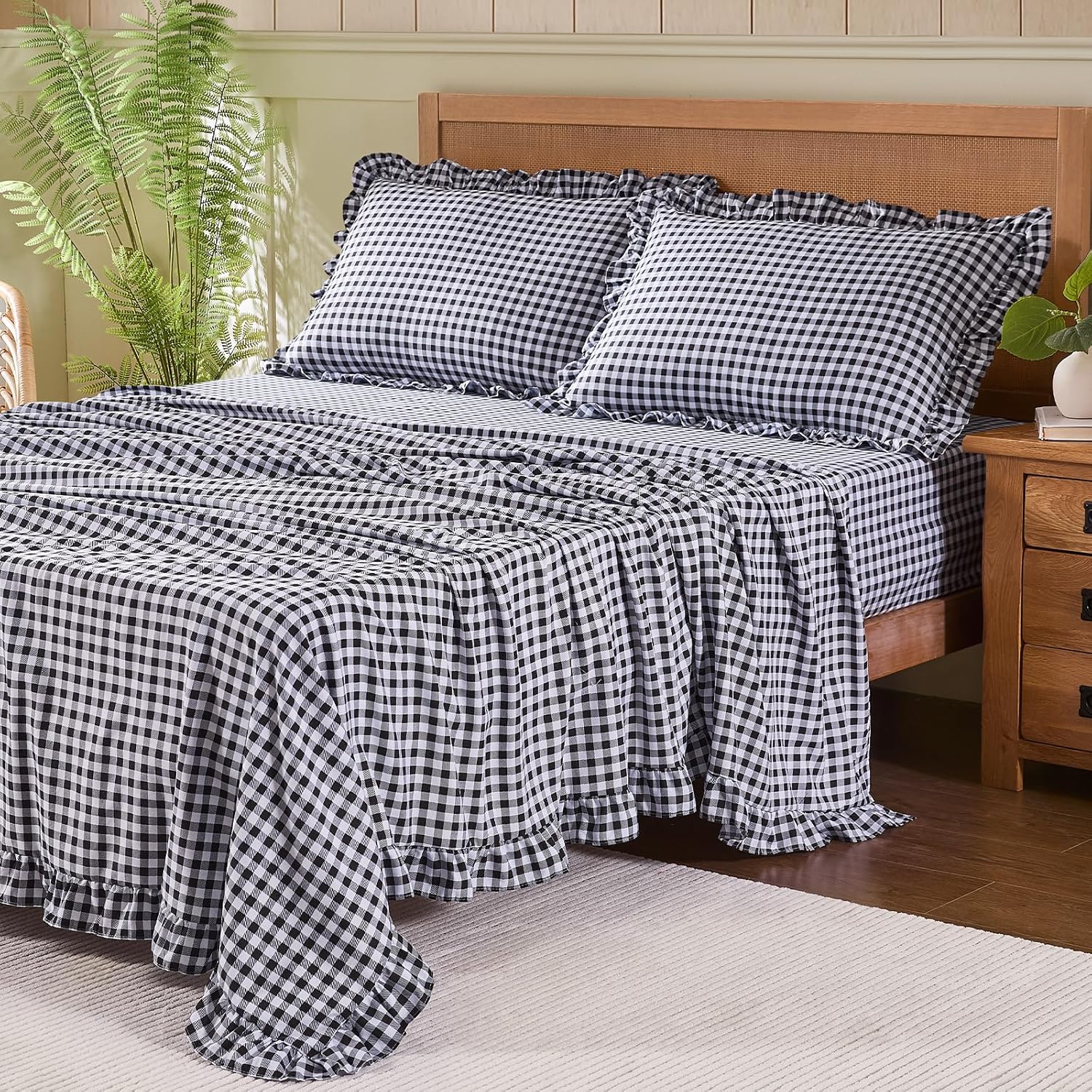 Gingham Full Sheet Set with Ruffle Design for Cozy Bedrooms