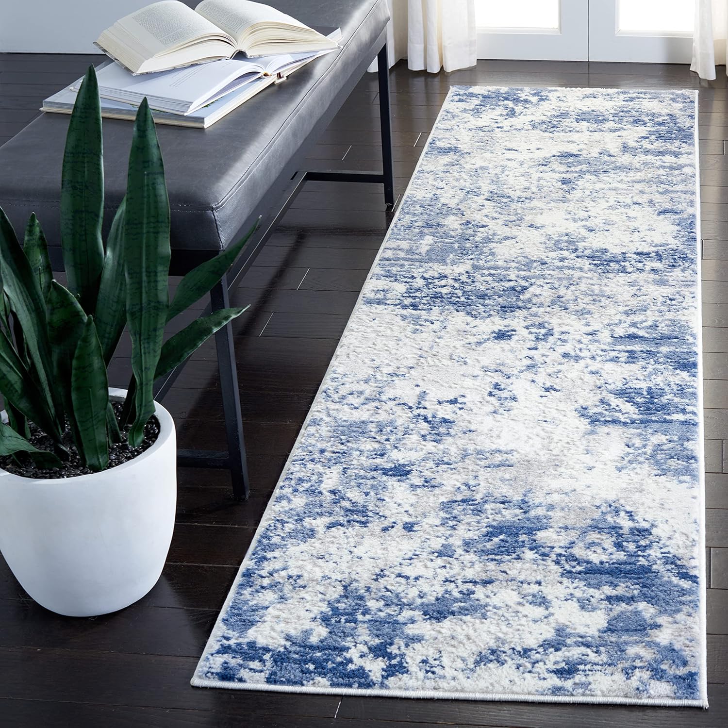 SAFAVIEH Amelia Collection Runner Rug - Modern Abstract Design