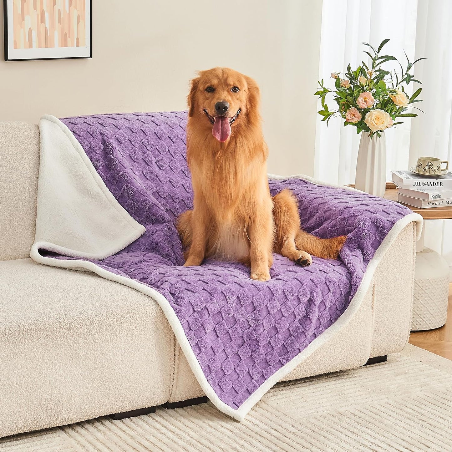 Checkered Waterproof Blanket for Pets - Soft and Stylish