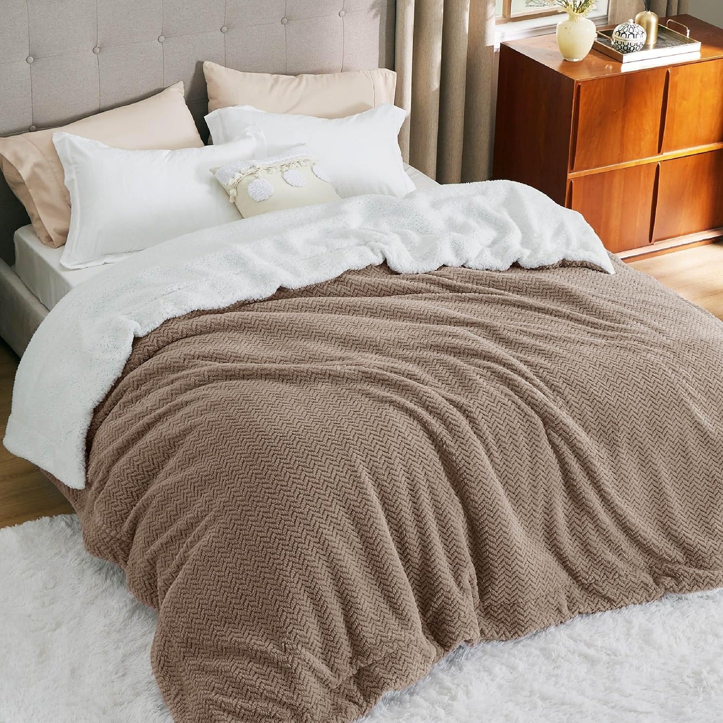 Cozy Sherpa Fleece Queen Size Blanket for Warm Winter Nights
