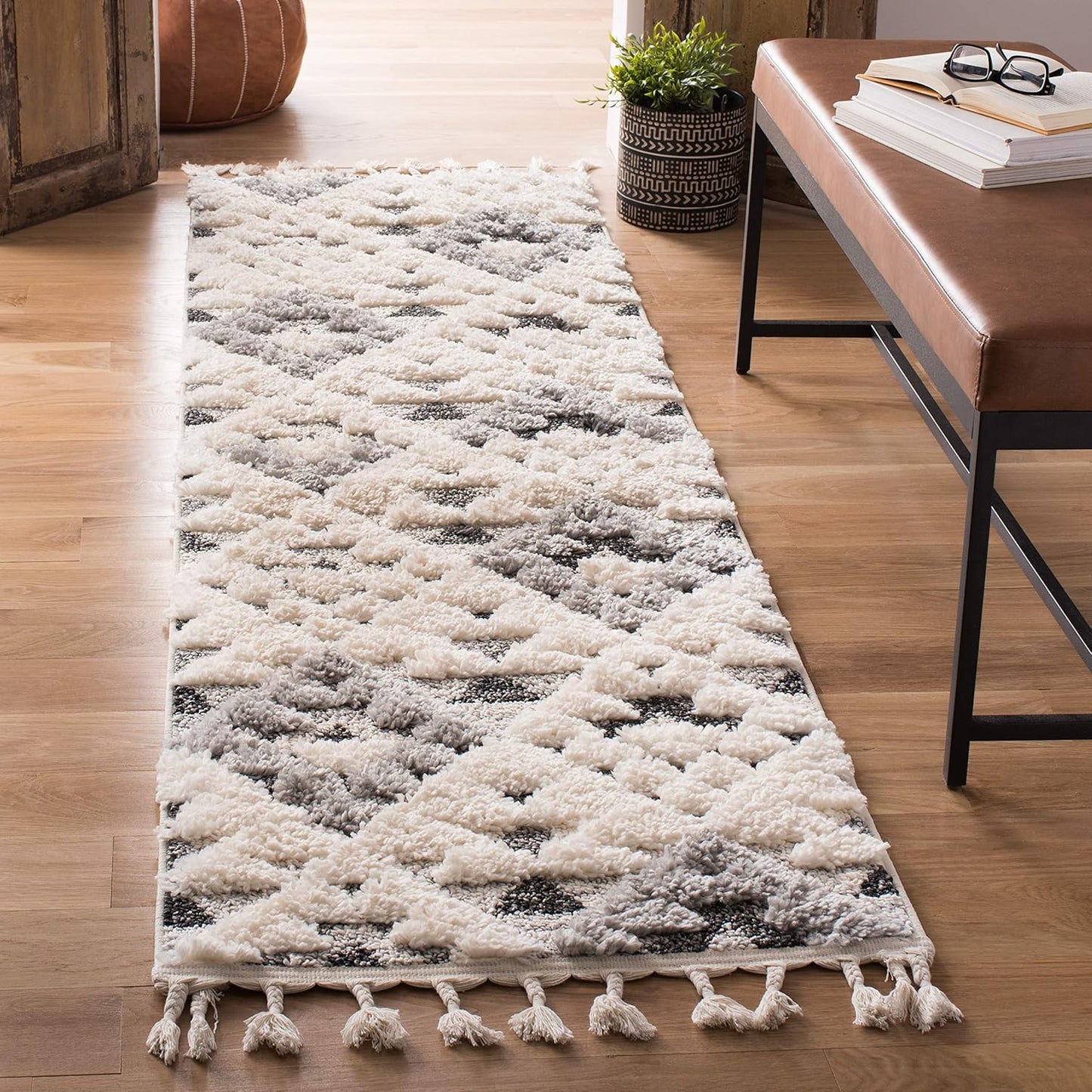 SAFAVIEH Moroccan Tassel Shag Runner Rug for Stylish Spaces