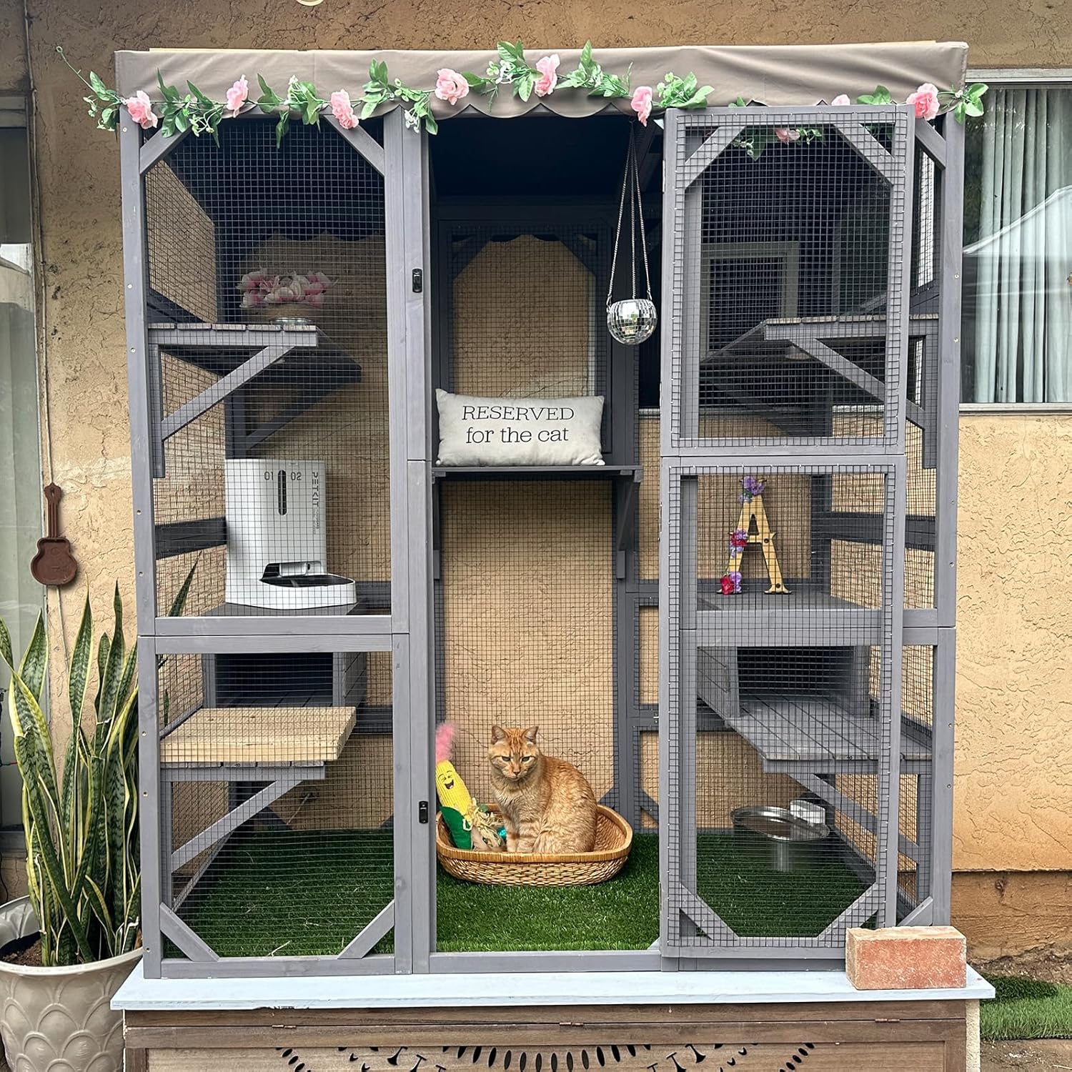 Aivituvin Cat House Outdoor Catio with Large Enter Door