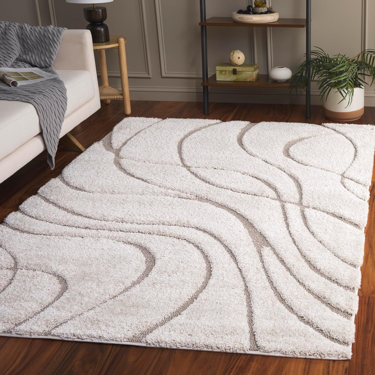 SAFAVIEH Florida Shag Collection Accent Rug - Cozy & Stylish