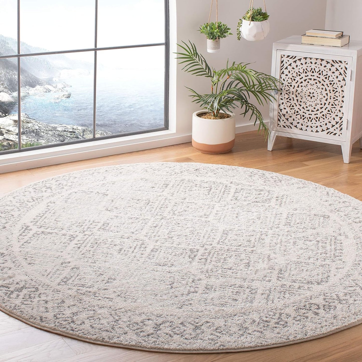 SAFAVIEH Tulum Collection Area Rug - Stylish & Durable Design