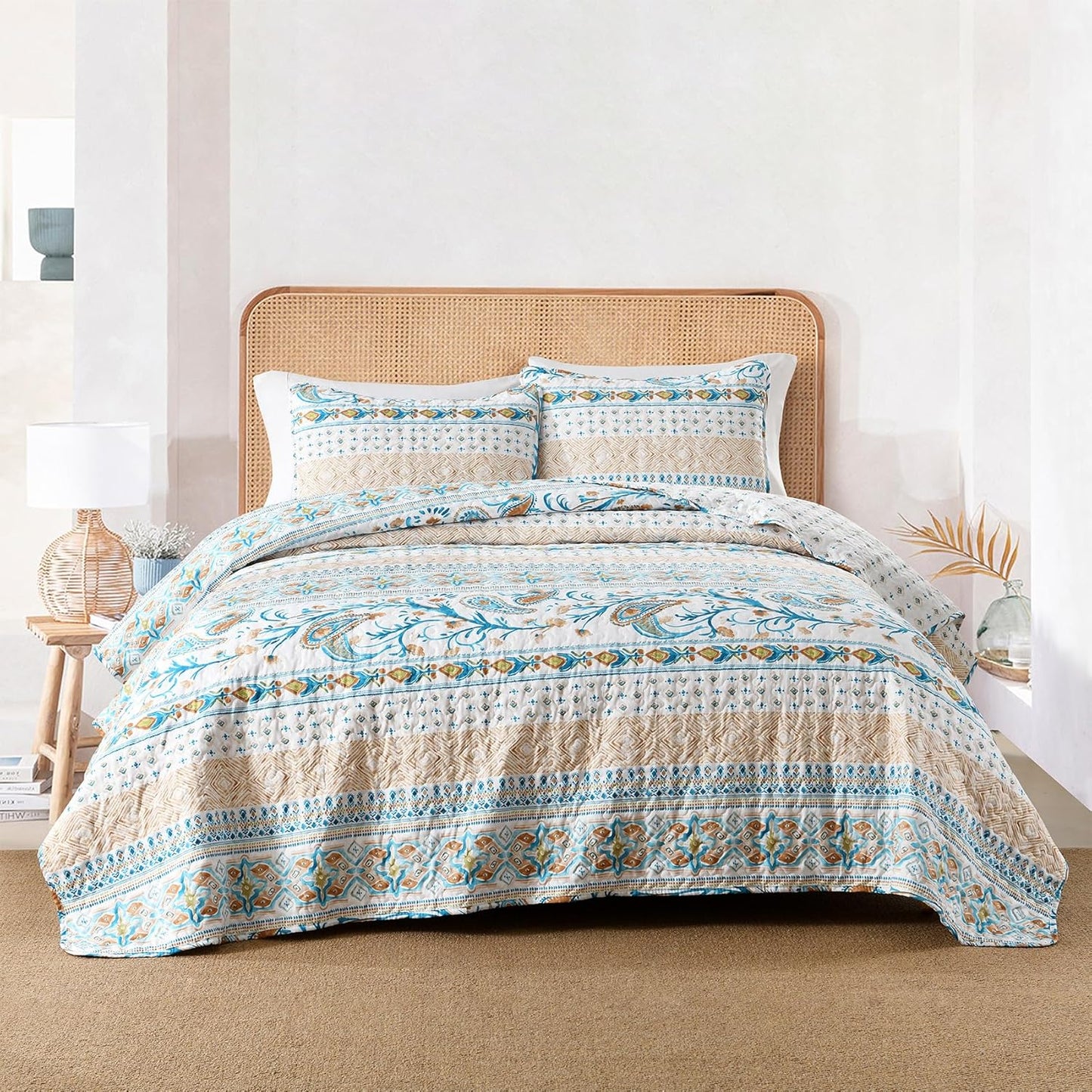 Boho Style Queen Quilt Set Reversible Lightweight Bedspread