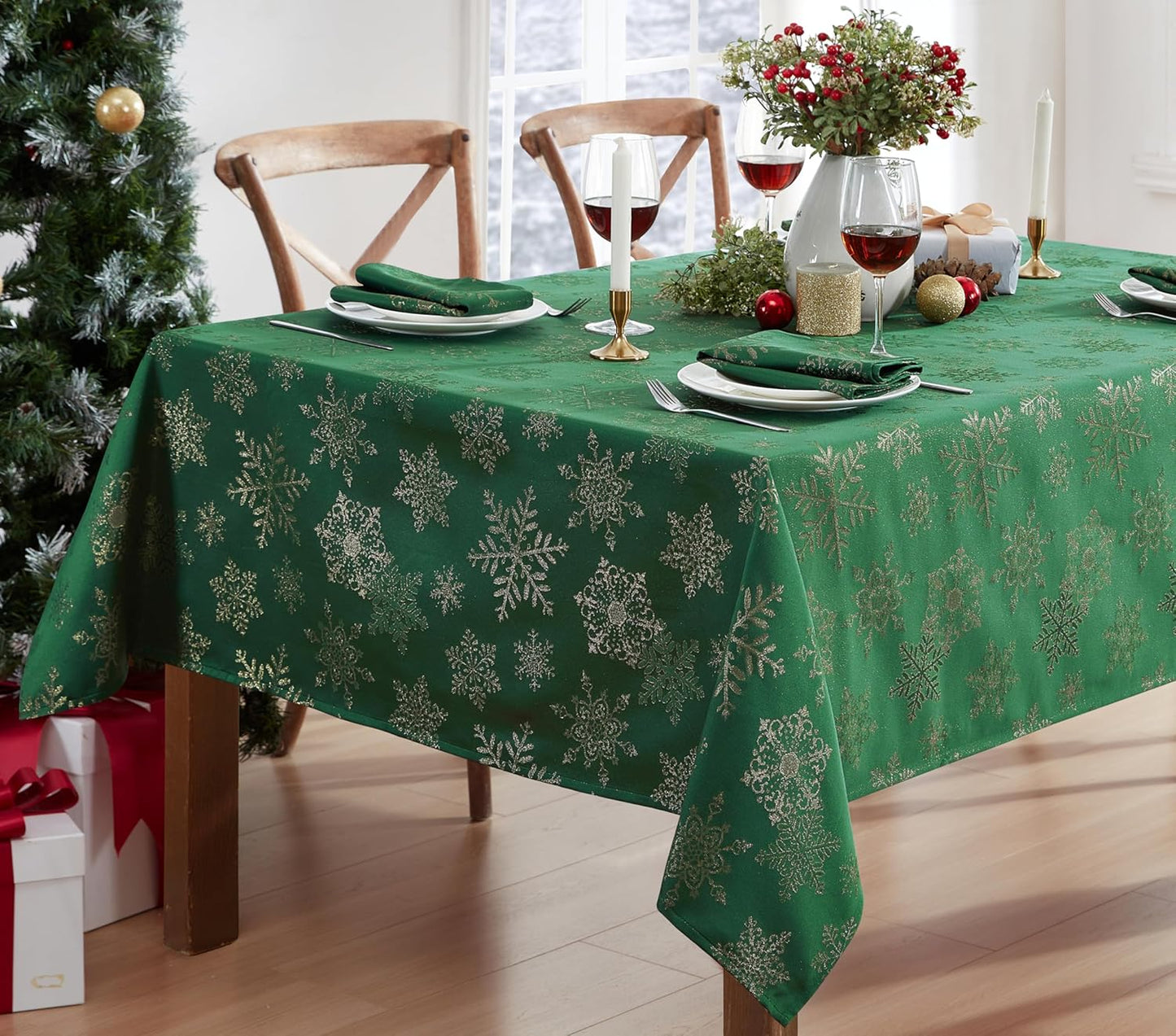 Sparkling Snowflake Christmas Tablecloth, 60 x 120 Inch Rectangle
