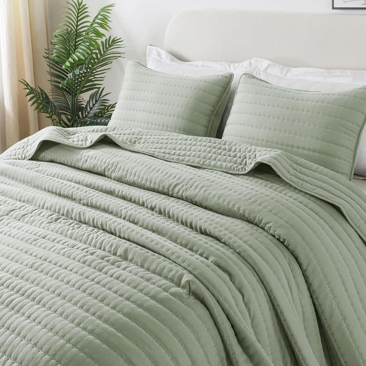 Sage Green Queen Size Quilt Bedding Set for All Seasons