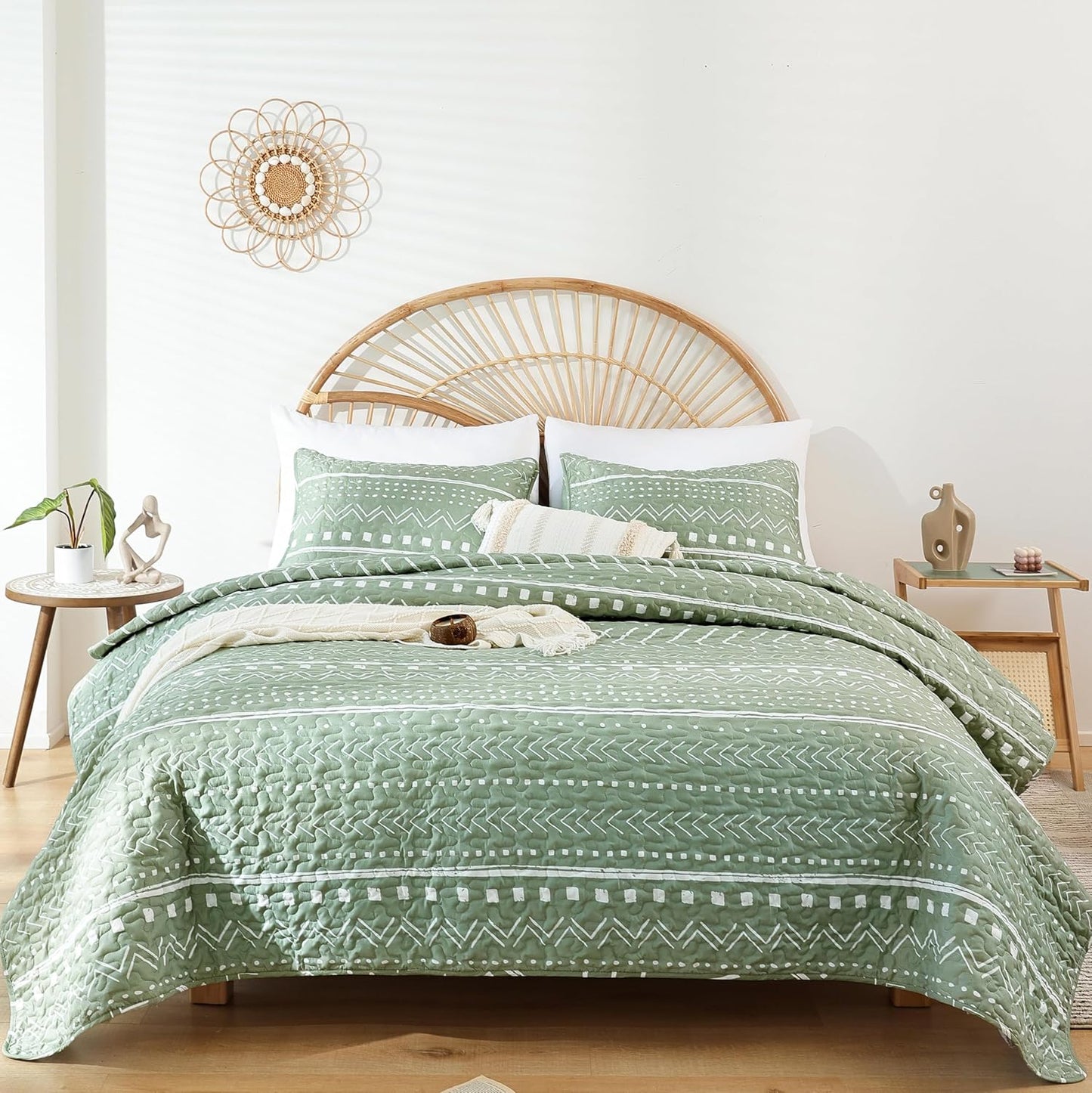 Boho Quilt Set Queen Size - Sage Green Lightweight Bedding