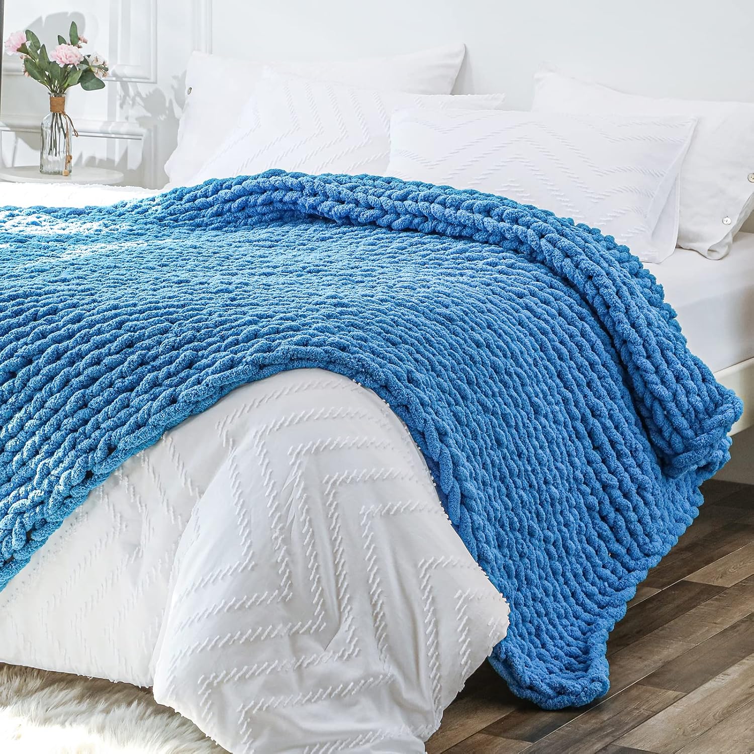 Bigacogo Chunky Knit Throw Blanket for Couch, Cozy and Soft