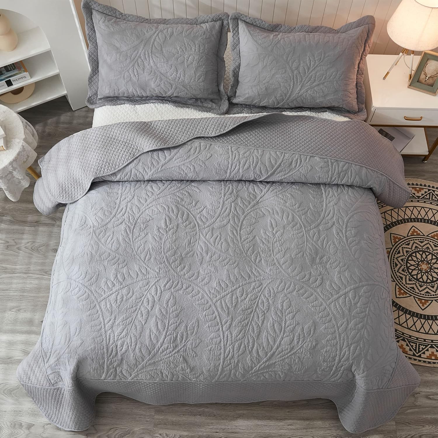MarCielo 3-Piece Cotton Oversized Bedspread for Year-Round Comfort