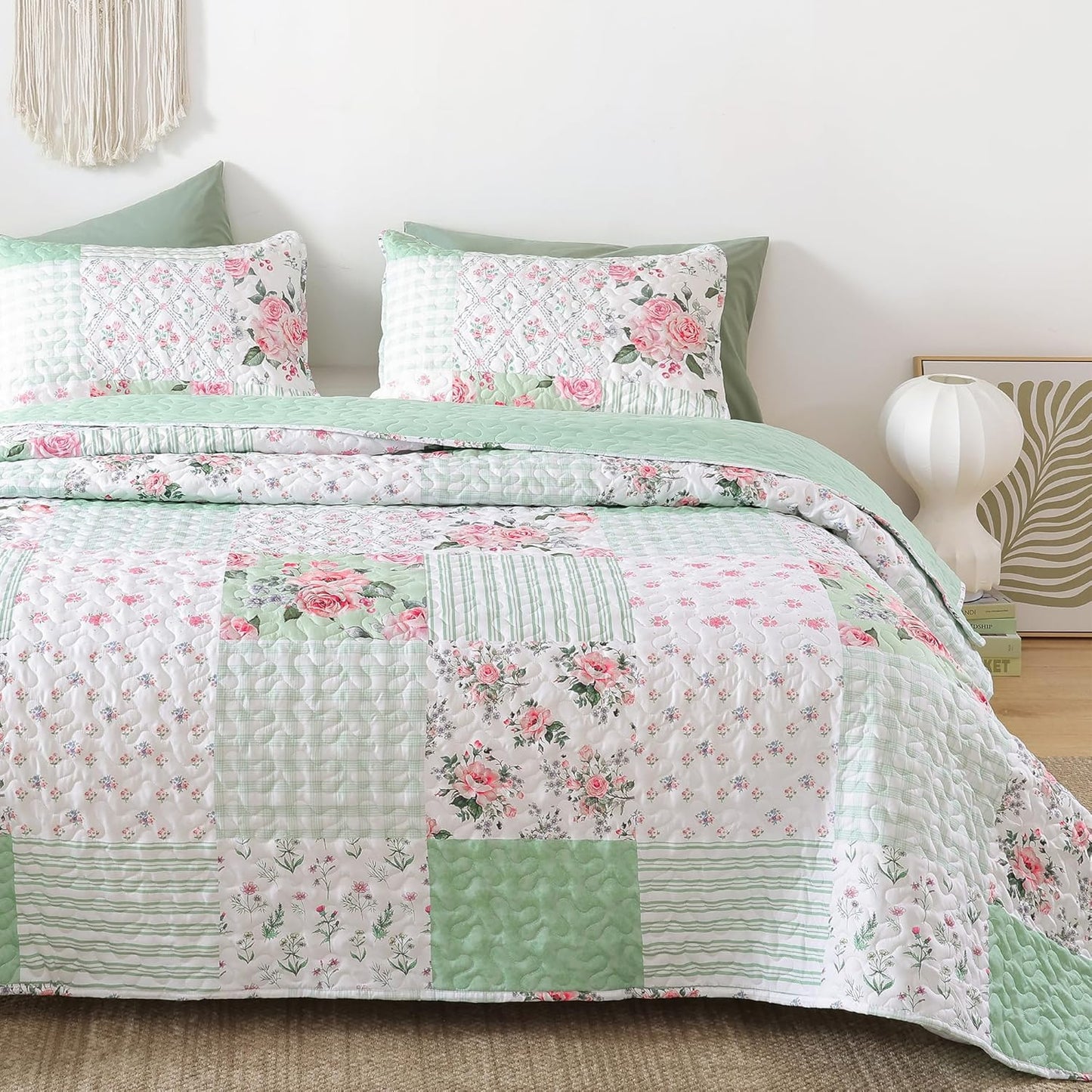 YIKUSH King Size Floral Quilt Set for All Seasons Comfort