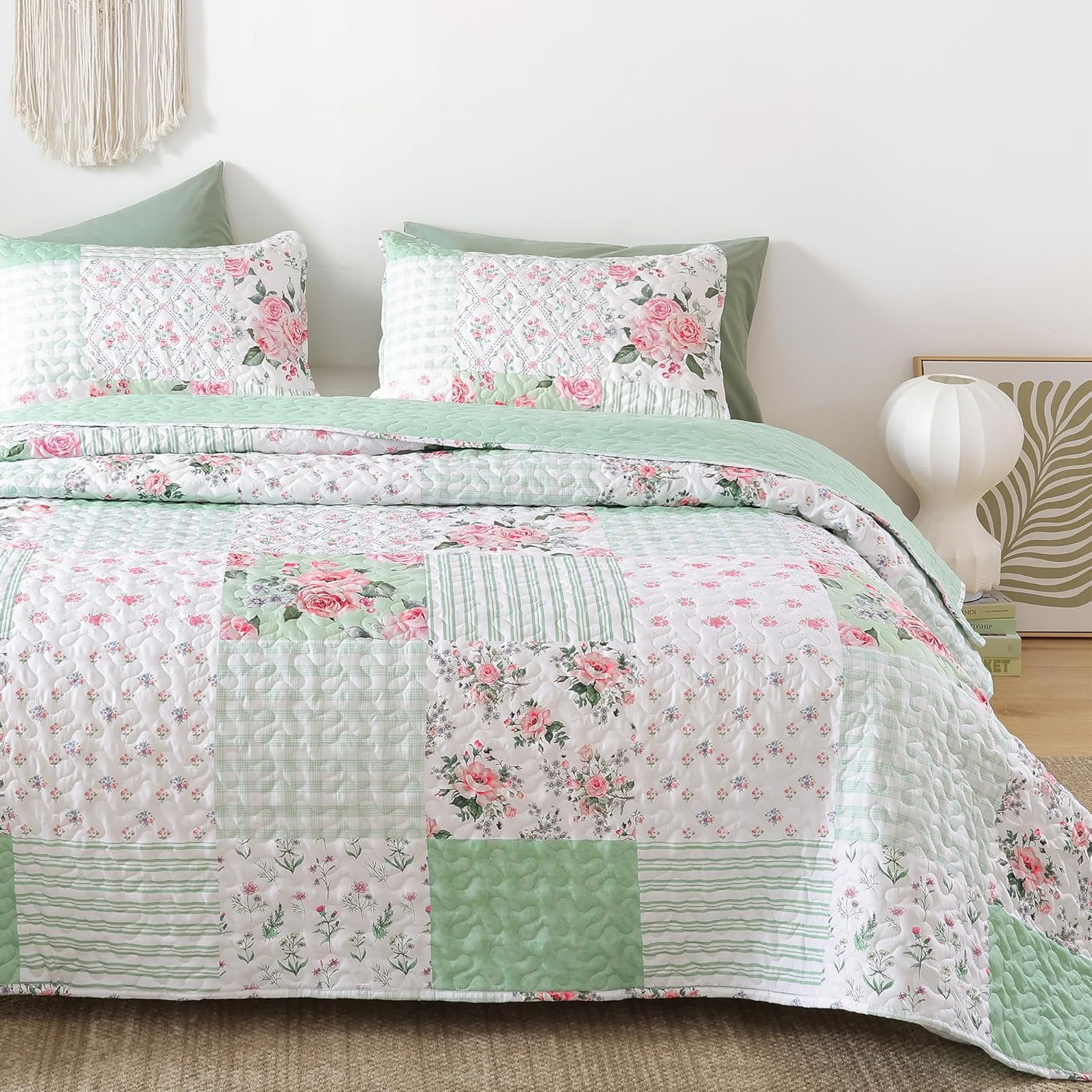 YIKUSH King Size Floral Quilt Set for All Seasons Comfort
